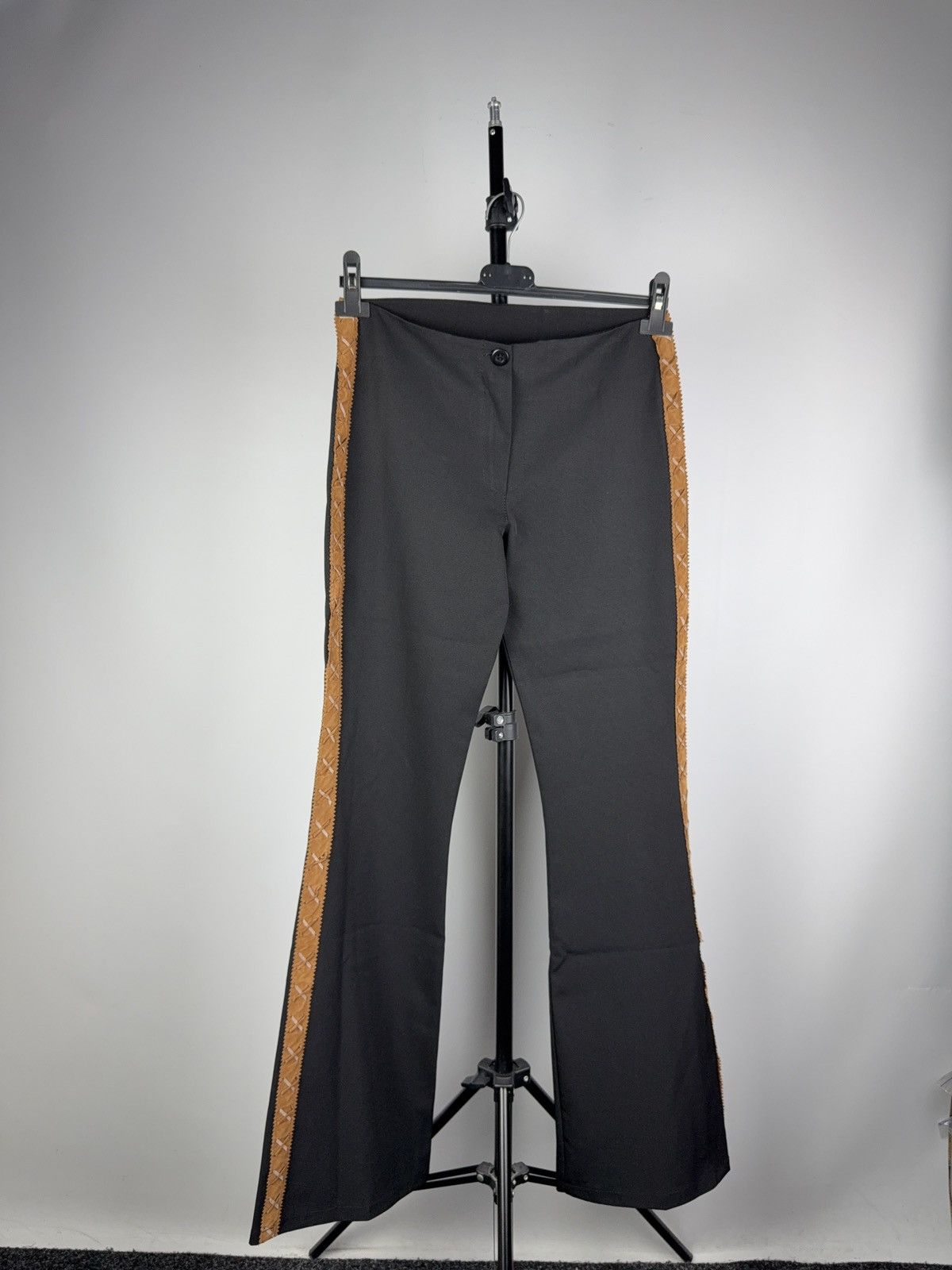 Japanese Brand 00s Retro Western Cowgirl Black Flare Pants With Brown Suede Size 27" / US 4 / IT 40 - 1 Thumbnail