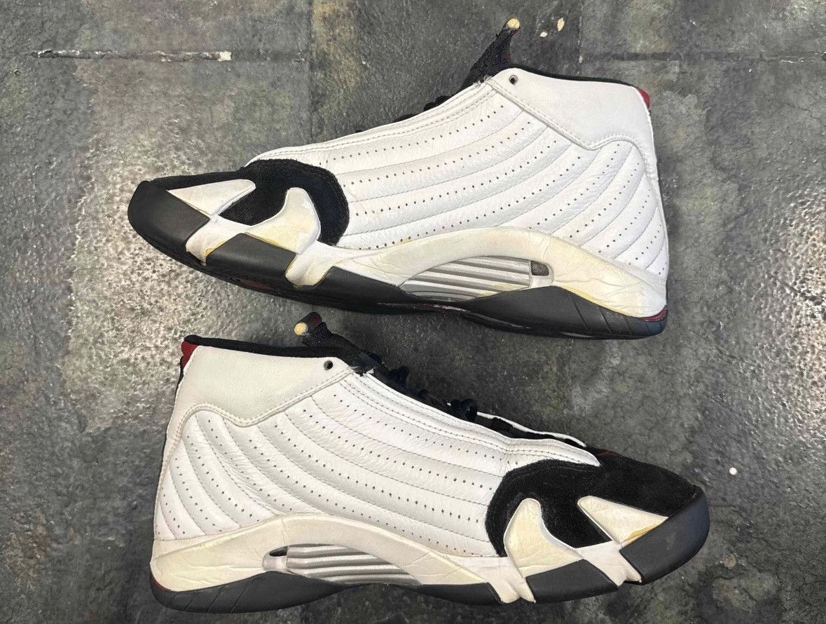 Jordan Brand Jordan 14 Black Toe (2006) Size US 10 / EU 43 - 2 Thumbnail