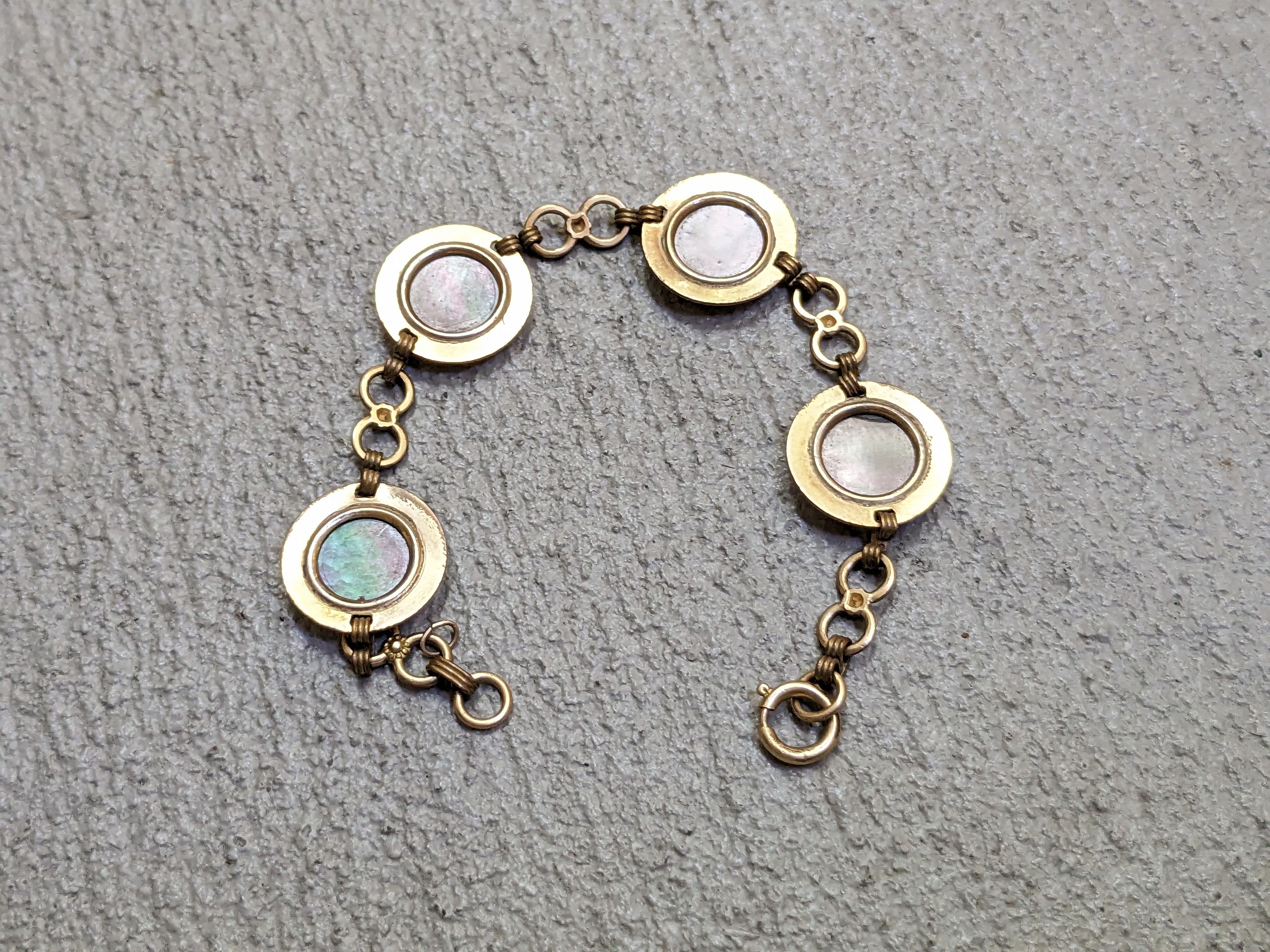 Jewelry × Vintage Vintage Bracelet 7.25" Abalone Round Link Chain Gold Tone Size ONE SIZE - 5 Thumbnail