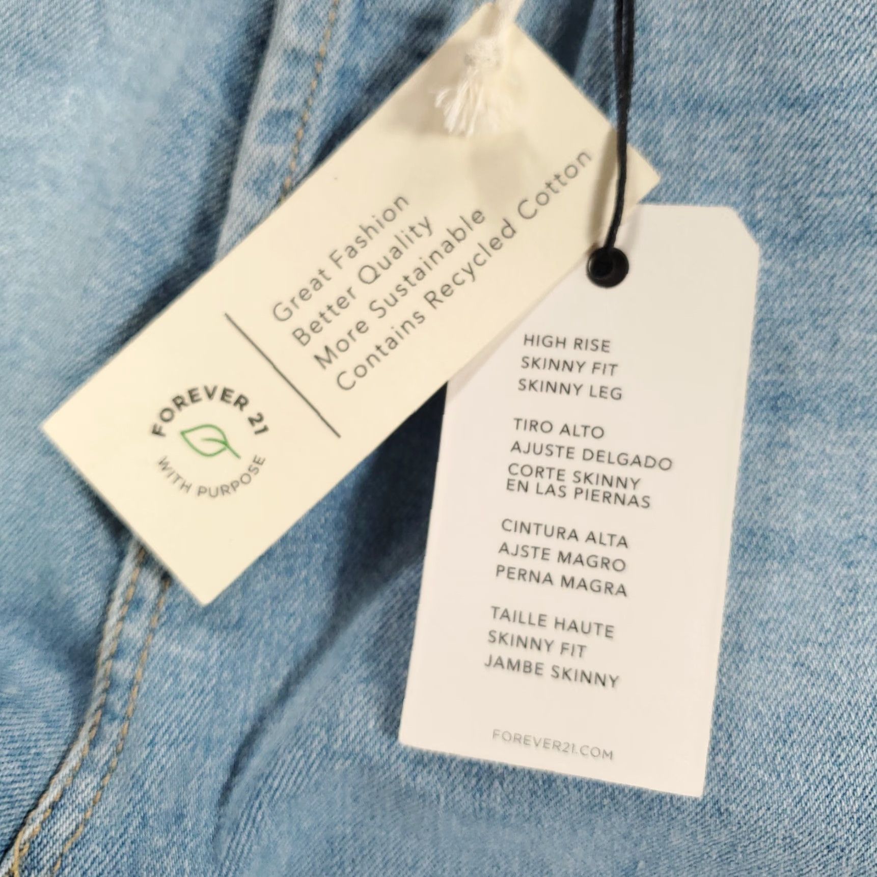 Forever 21 FOREVER 21 Jeans Skinny 28 Womens Distressed High Rise Light Wash NWT Jeans Women 5-Pocket Denim Stretch Urban 90s Grunge Modern Fit Size 26" / US 2 / IT 38 - 6 Thumbnail