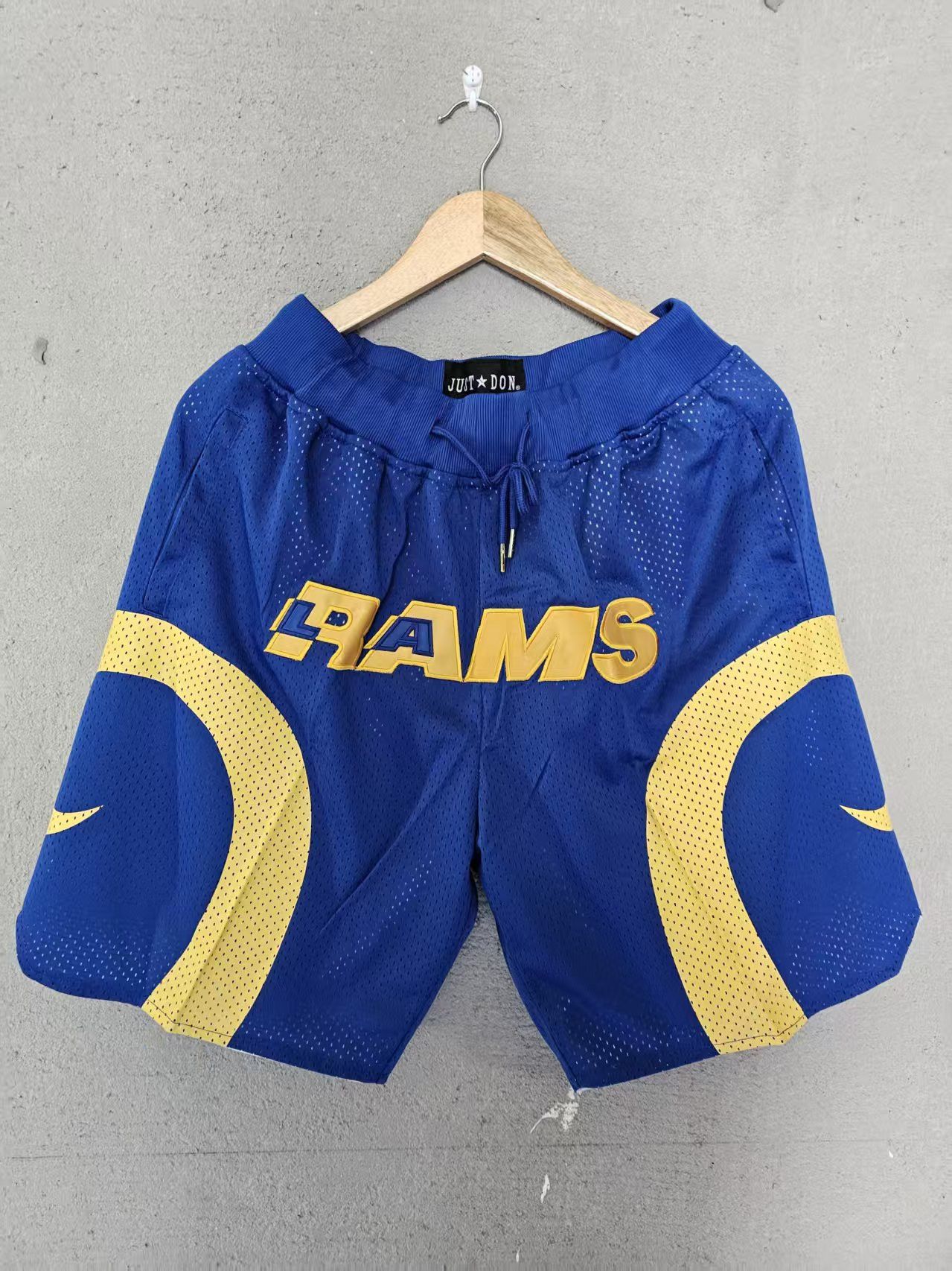 NFL Los Angeles Rams Short XL Size US 36 / EU 52 - 1 Thumbnail