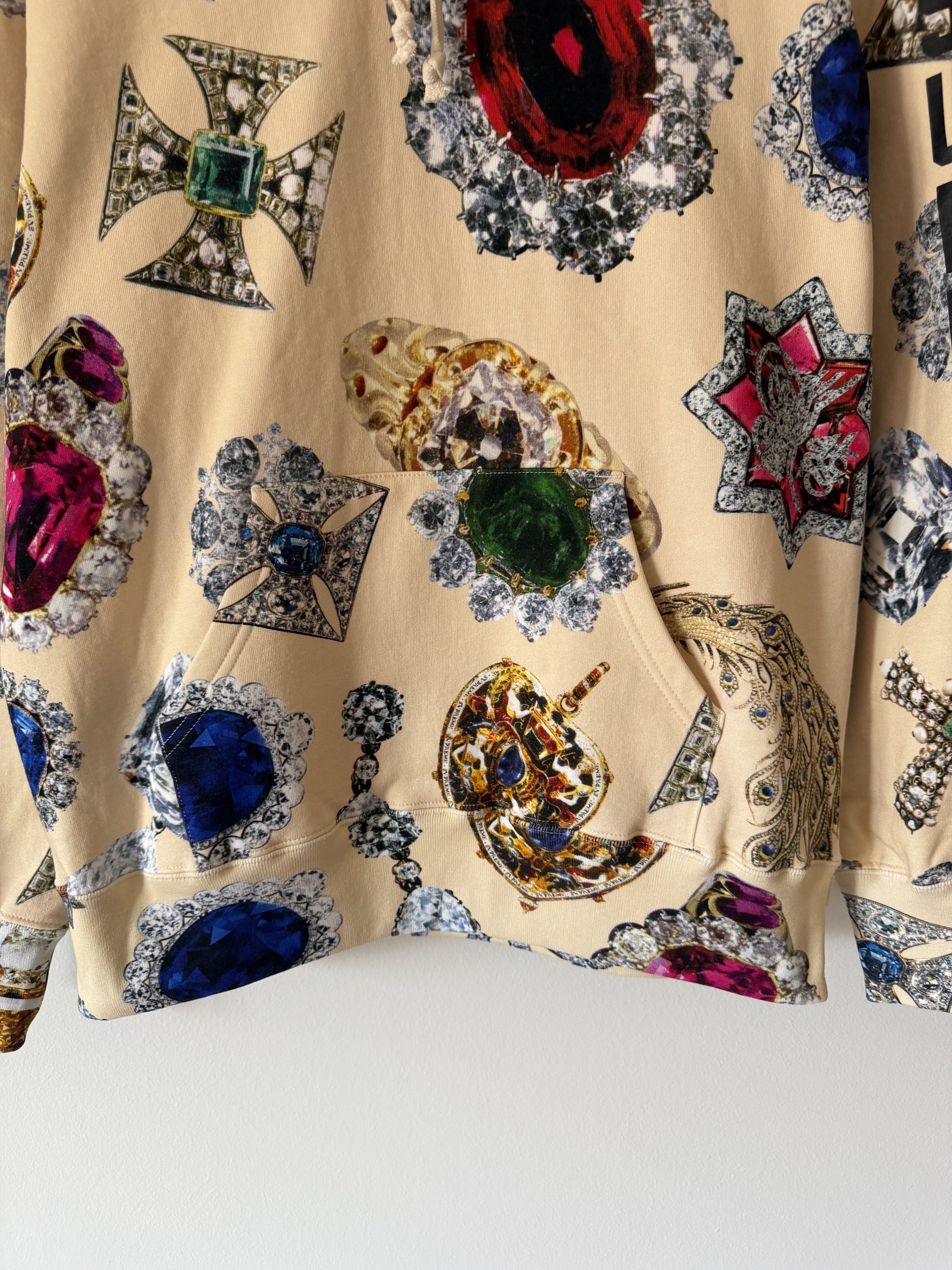 Supreme Supreme FW18 Jewels Hoodie in Cream Size US M / EU 48-50 / 2 - 3 Thumbnail