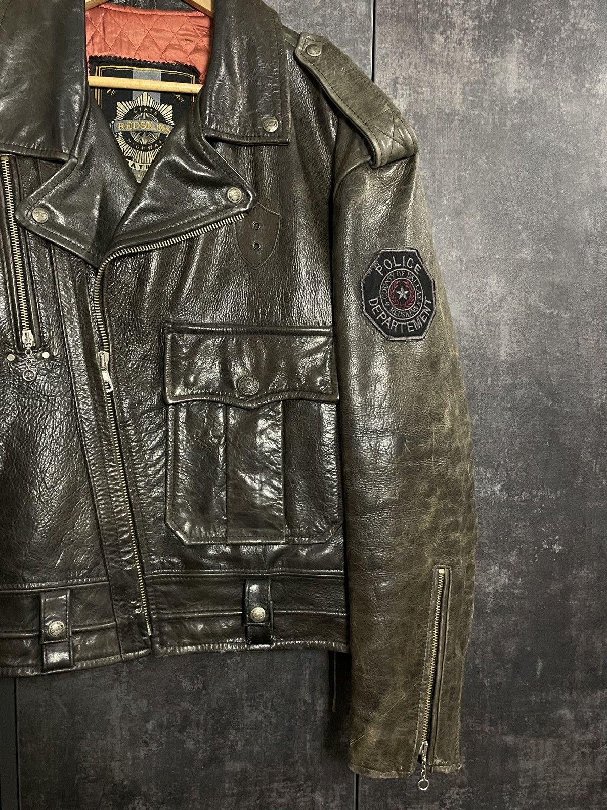 Vintage Crazy Vintage Redskins Cropped Leather Jacket Polizei Schott Size US L / EU 52-54 / 3 - 16 Thumbnail