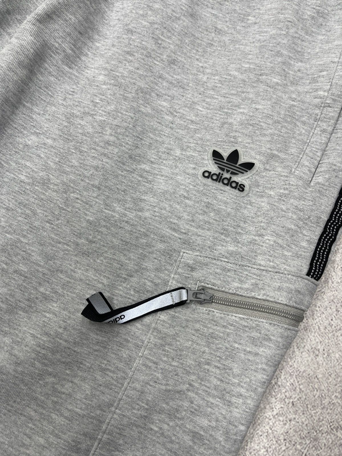 Adidas Mens Adidas Suit Grey Sportswear Cargo Y2K Y3 Size US L / EU 52-54 / 3 - 14 Thumbnail