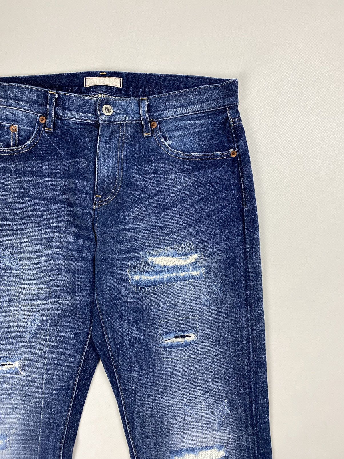 Uniqlo Uniqlo Japanese Selvedge denim men’s boyfriend tapered jeans Size US 27 - 7 Thumbnail