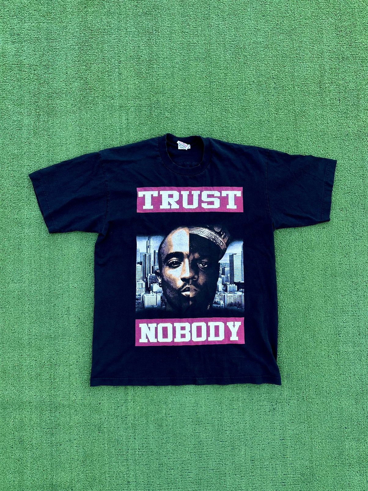 Rap Tees × Vintage Vintage 5Pro Trust Nobody Tupac Biggie Size US XL / EU 56 / 4 - 1 Thumbnail