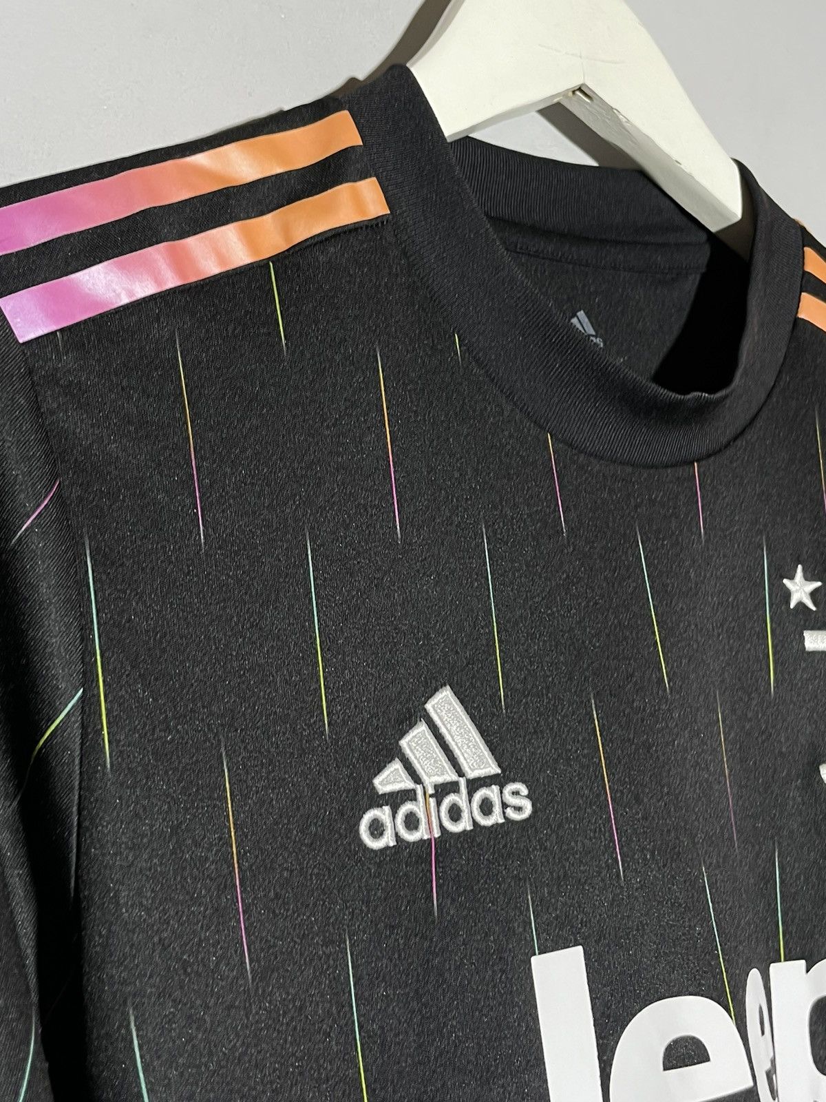 Adidas Juventus FC Adidas 2021/22 Away Y2k Football Shirt Size US S / EU 44-46 / 1 - 5 Thumbnail