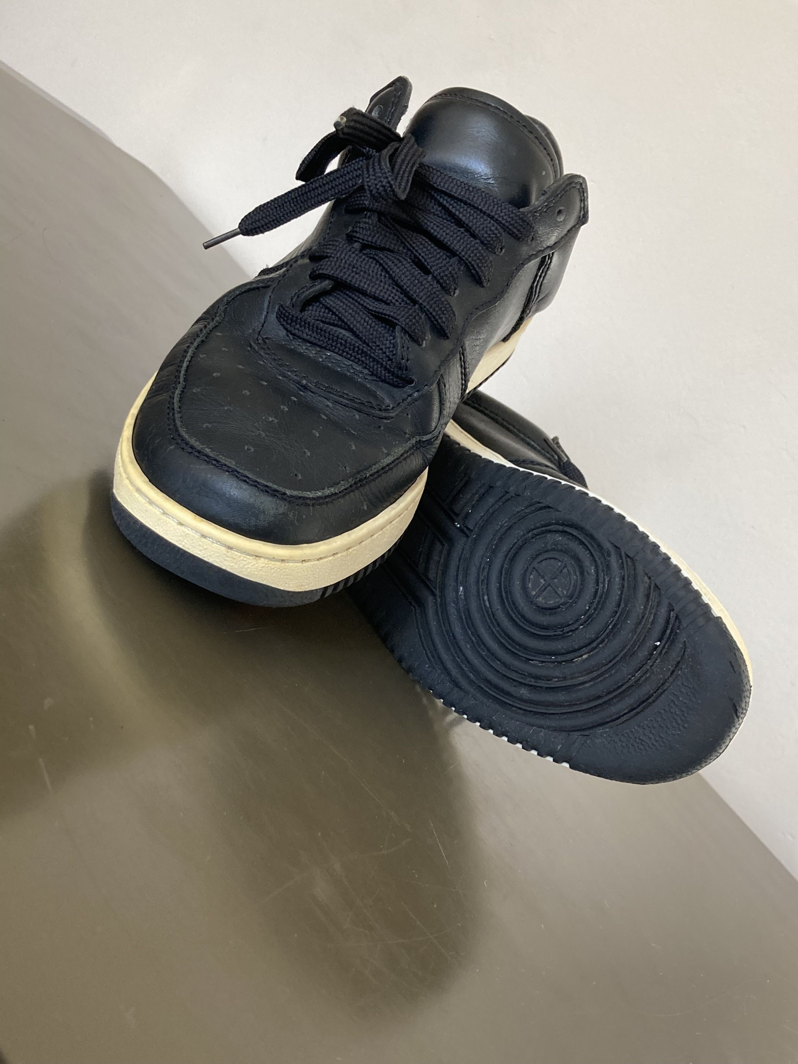 Supreme SUPREME Down Low Black US 10. Vintage. AF1/ Dunk/ Uptowns. Size US 10 / EU 43 - 1 Thumbnail