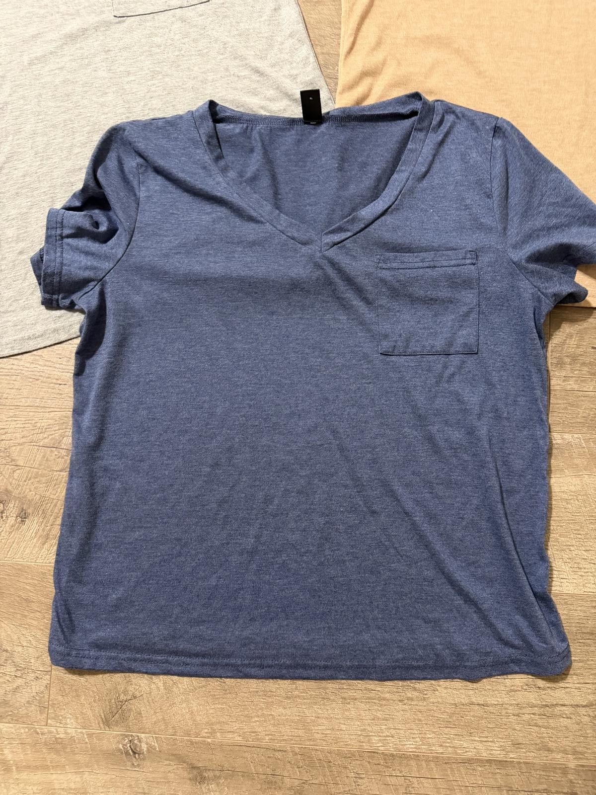 Shein Shein Solid Color V-Neck Casual T-Shirts Size XL / US 12-14 / IT 48-50 - 4 Thumbnail