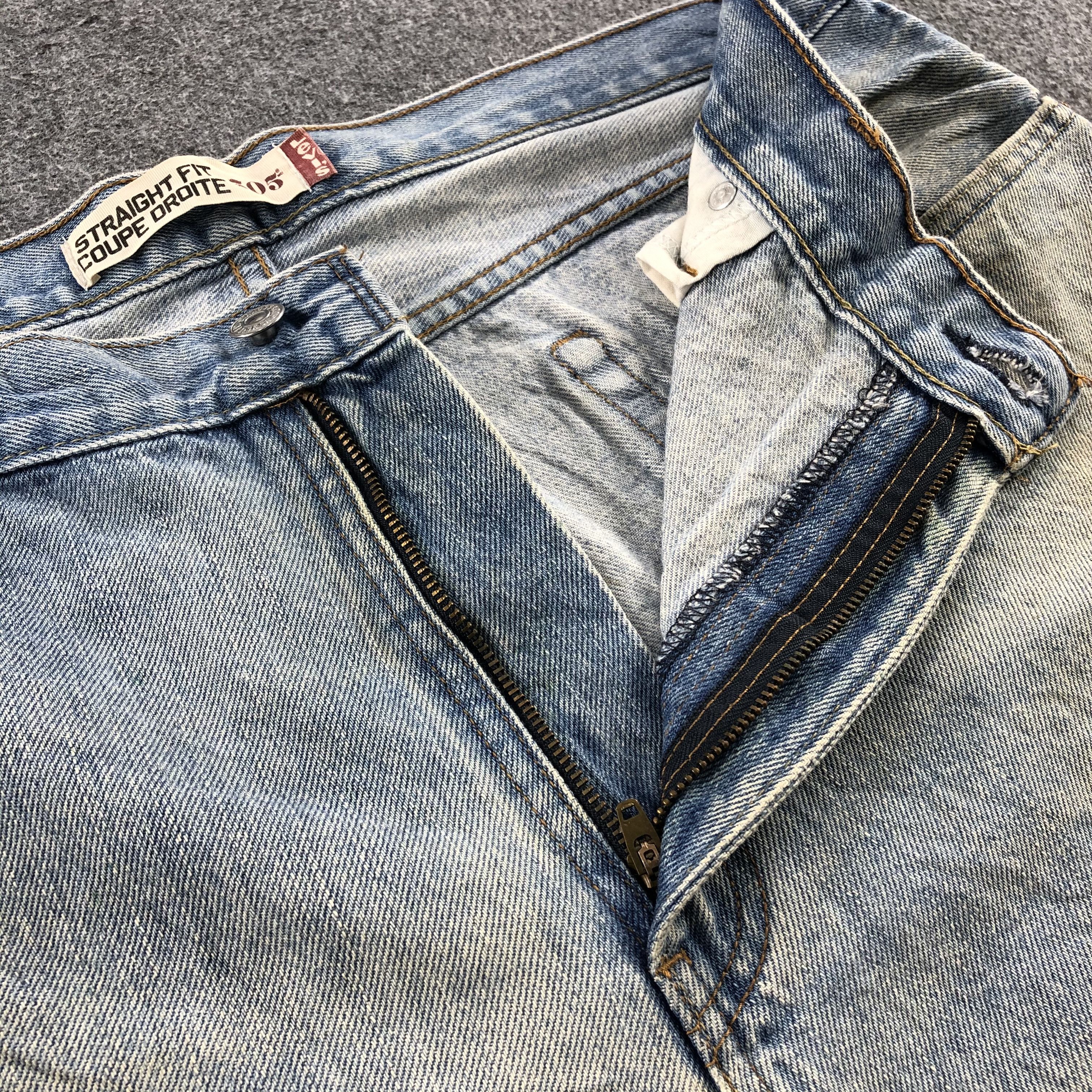 Levi's Vintage Levis 505 Light Wash Jeans-J1280 Size US 37 - 8 Thumbnail