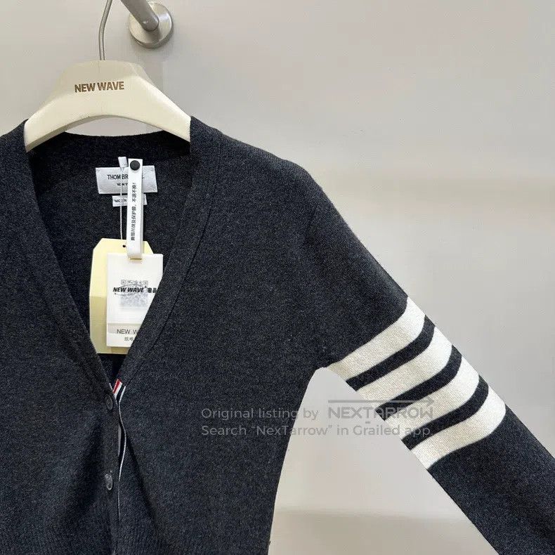 Thom Browne Thom Browne Classic Four Stripe Cashmere Cardigan - Dark G Size US M / EU 48-50 / 2 - 4 Thumbnail