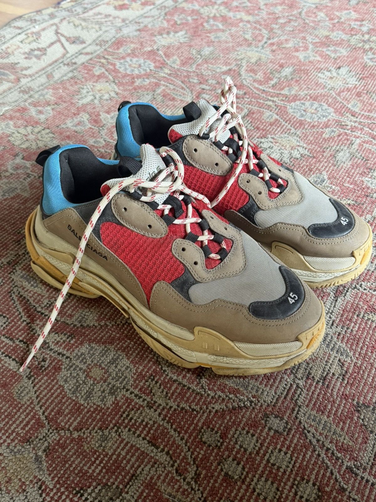 Balenciaga Balenciaga triple s sneaker size 45 Size US 12 / EU 45 - 1 Thumbnail