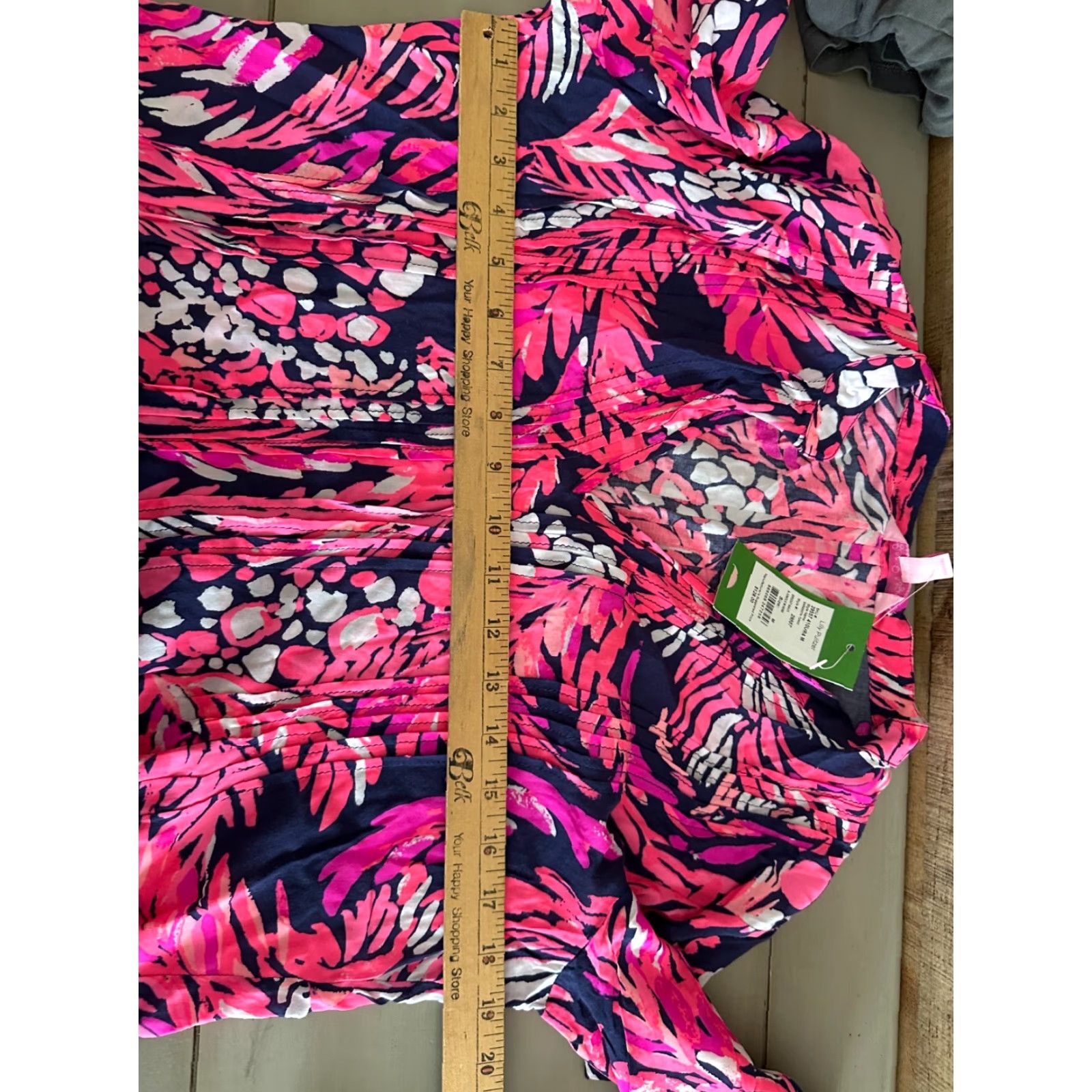 Lilly Pulitzer Lilly Pulitzer Sarasota Tunic Womens Medium NWT Pink V-Neck 3/4 Sleeve Relaxed Regular Tunic Jungle in Here MSRP 128.00 Size M / US 6-8 / IT 42-44 - 5 Thumbnail