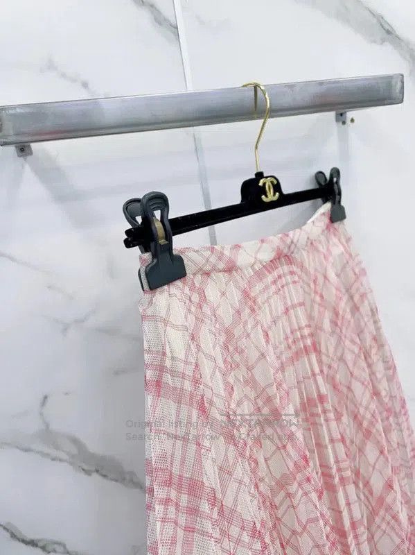 Dior Dior Pink Silk Pleated Midi Skirt . Size 28" / US 6 / IT 42 - 4 Thumbnail