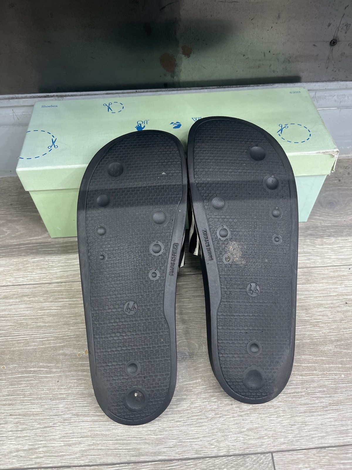 Off-White Off-White Spray Stripes Slides Size US 11 / EU 44 - 3 Thumbnail