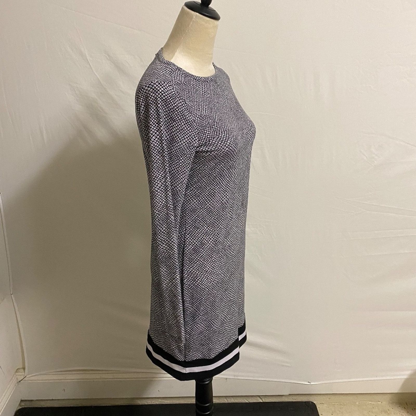 Michael Kors Michael Kors Geometric Pattern Long Sleeve Dress - XS Size XS / US 0-2 / IT 36-38 - 2 Thumbnail