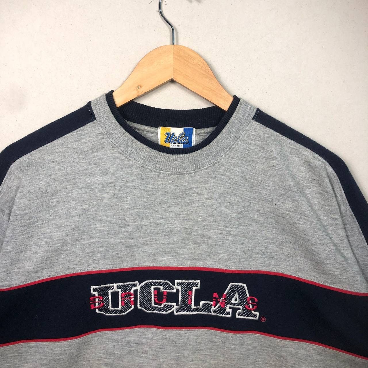 Vintage Vintage 90s UCLA Spell Out Collorblock Sweatshirt Jumper Size US L / EU 52-54 / 3 - 3 Thumbnail
