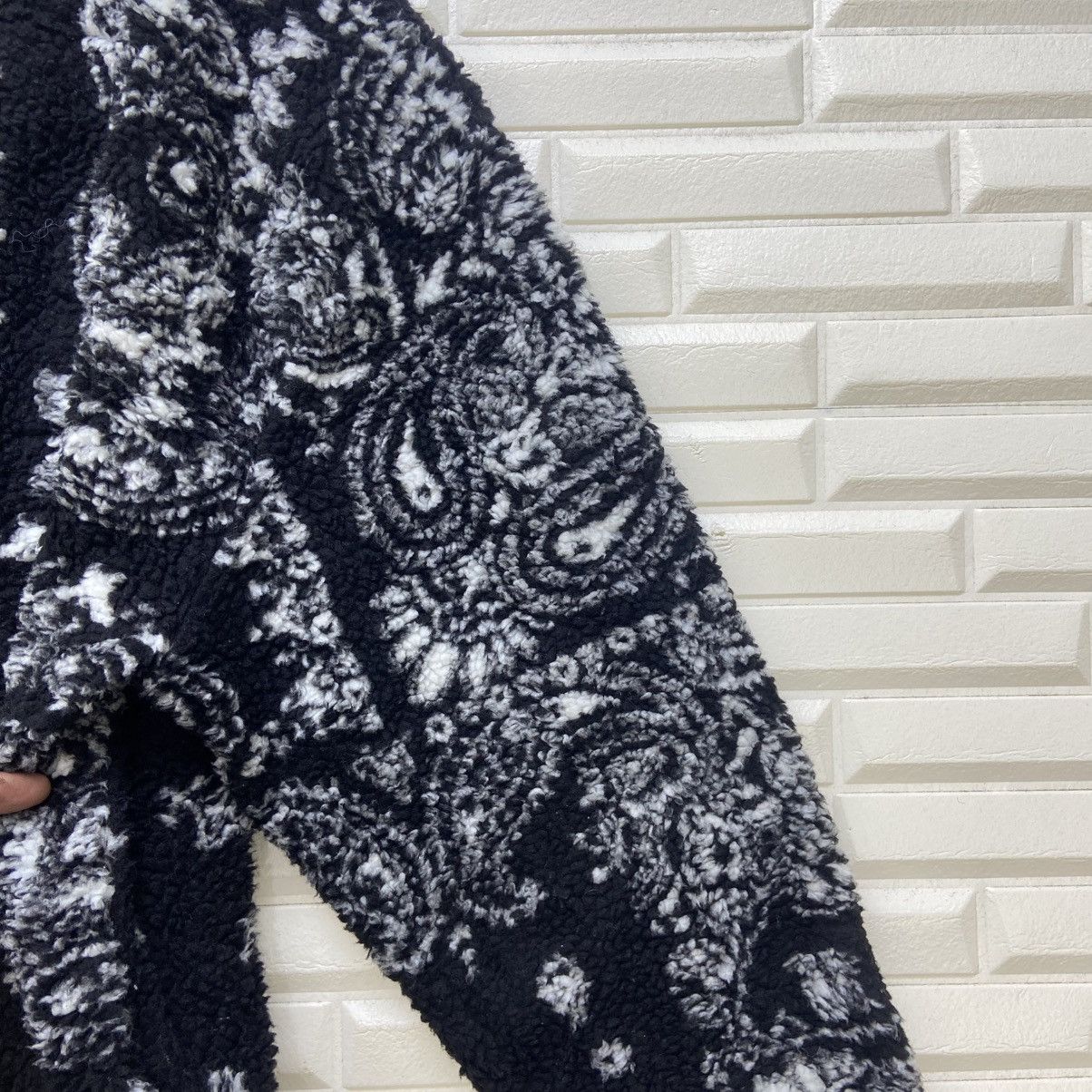 Japanese Brand Tyghus Paisley Art Sherpa Half Zipper Oversize Loose Jacket Size US L / EU 52-54 / 3 - 17 Thumbnail