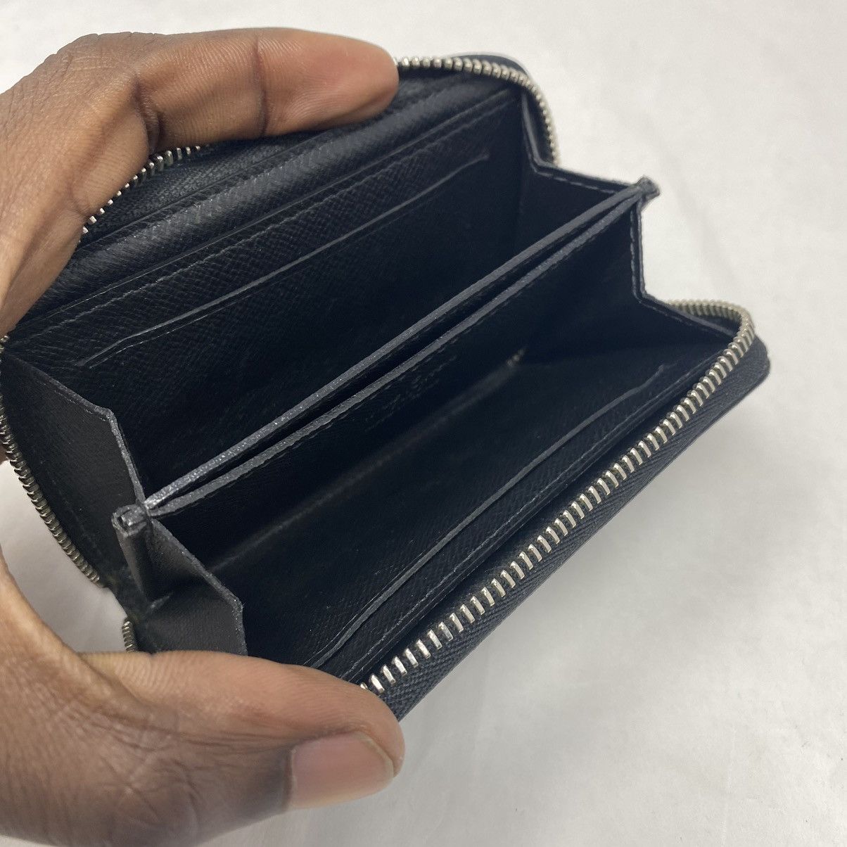 Louis Vuitton Louis Vuitton Zip Coin Purse Damier Wallet Size ONE SIZE - 4 Thumbnail