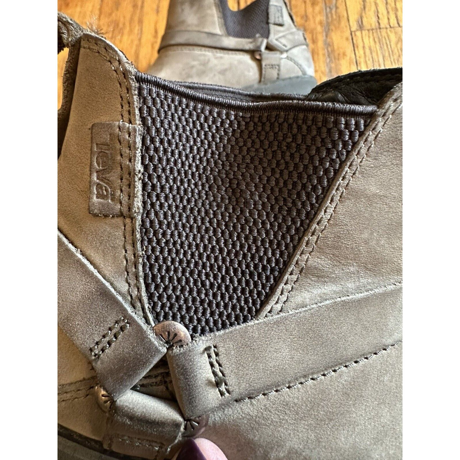 Teva Teva Women’s De La Vina Dos Chelsea Boot Size 6.5 Taupe GUC Size US 6.5 / IT 36.5 - 15 Thumbnail
