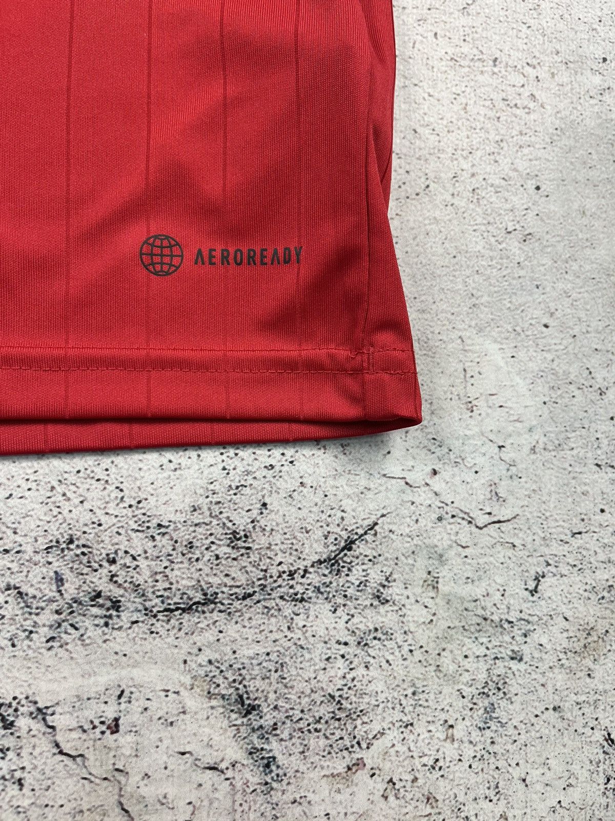 Adidas ADIDAS MANCHESTER UNITED 2022/2023 HOME SOOCER JERSEY NEW! Size US S / EU 44-46 / 1 - 4 Thumbnail