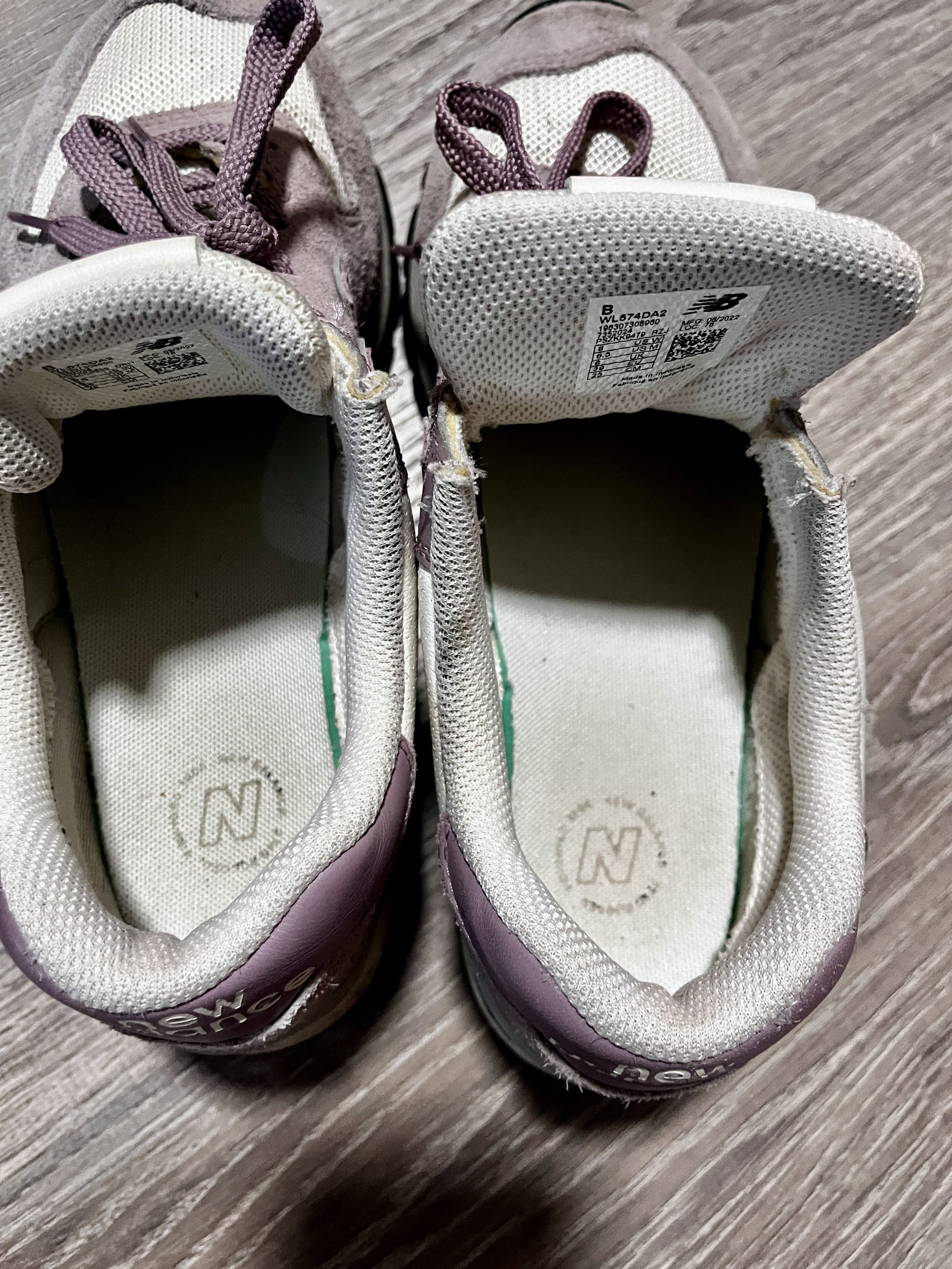 New Balance New Balance Purple and White Sneakers SZ8 Size US 8 / IT 38 - 6 Thumbnail