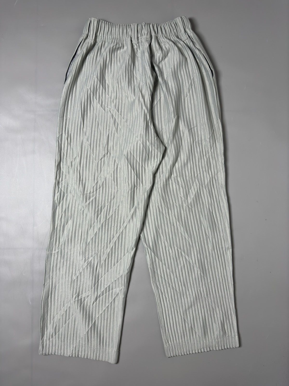 Homme Plisse Issey Miyake × Issey Miyake Homme plisse — Casual pants Size US 26 / EU 42 - 8 Thumbnail