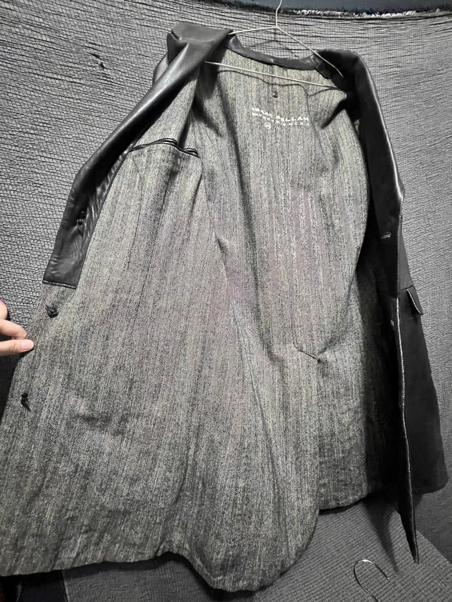 Isaac Sellam Experience Isaac Sellam Experience dark avant-garde cowhide coat. Size US M / EU 48-50 / 2 - 3 Thumbnail