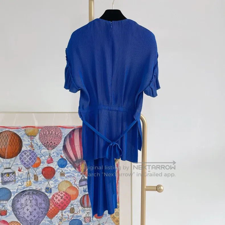 Balenciaga Balenciaga Blue Asymmetrical Top, Size 36 Size M / US 6-8 / IT 42-44 - 2 Thumbnail