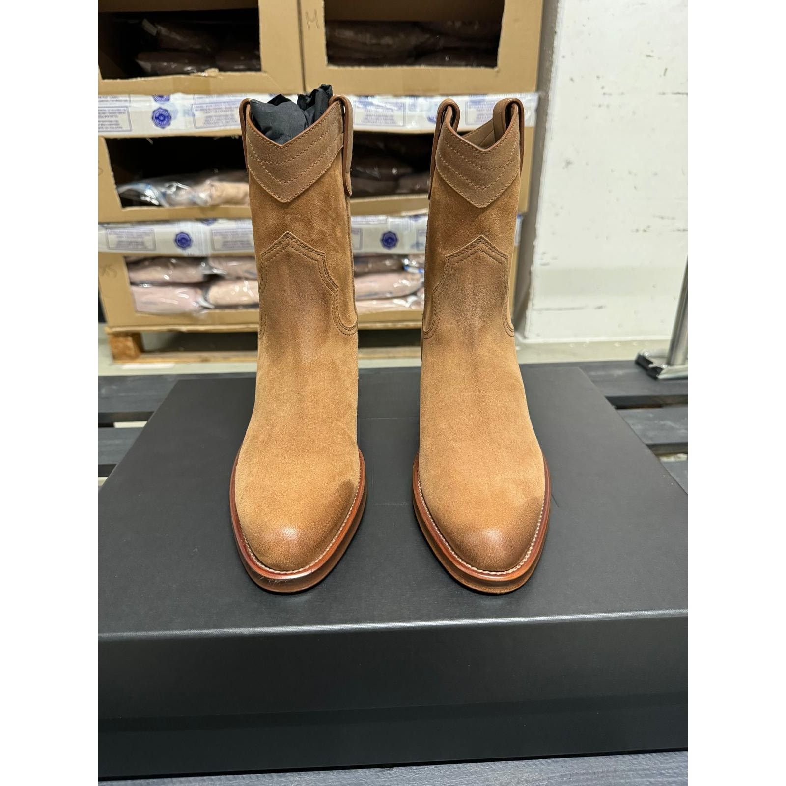 Saint Laurent Paris o1alsimx924 Q:3 / 669290 Suede Bootie in Brown 40 Size US 7 / EU 40 - 2 Thumbnail