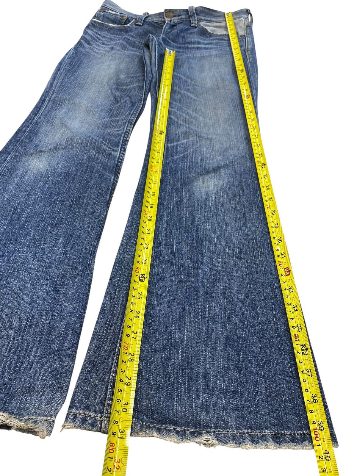 Levi's Levi’s Whiskers Faded Wash Style Flare Jeans Size US 30 / EU 46 - 11 Thumbnail