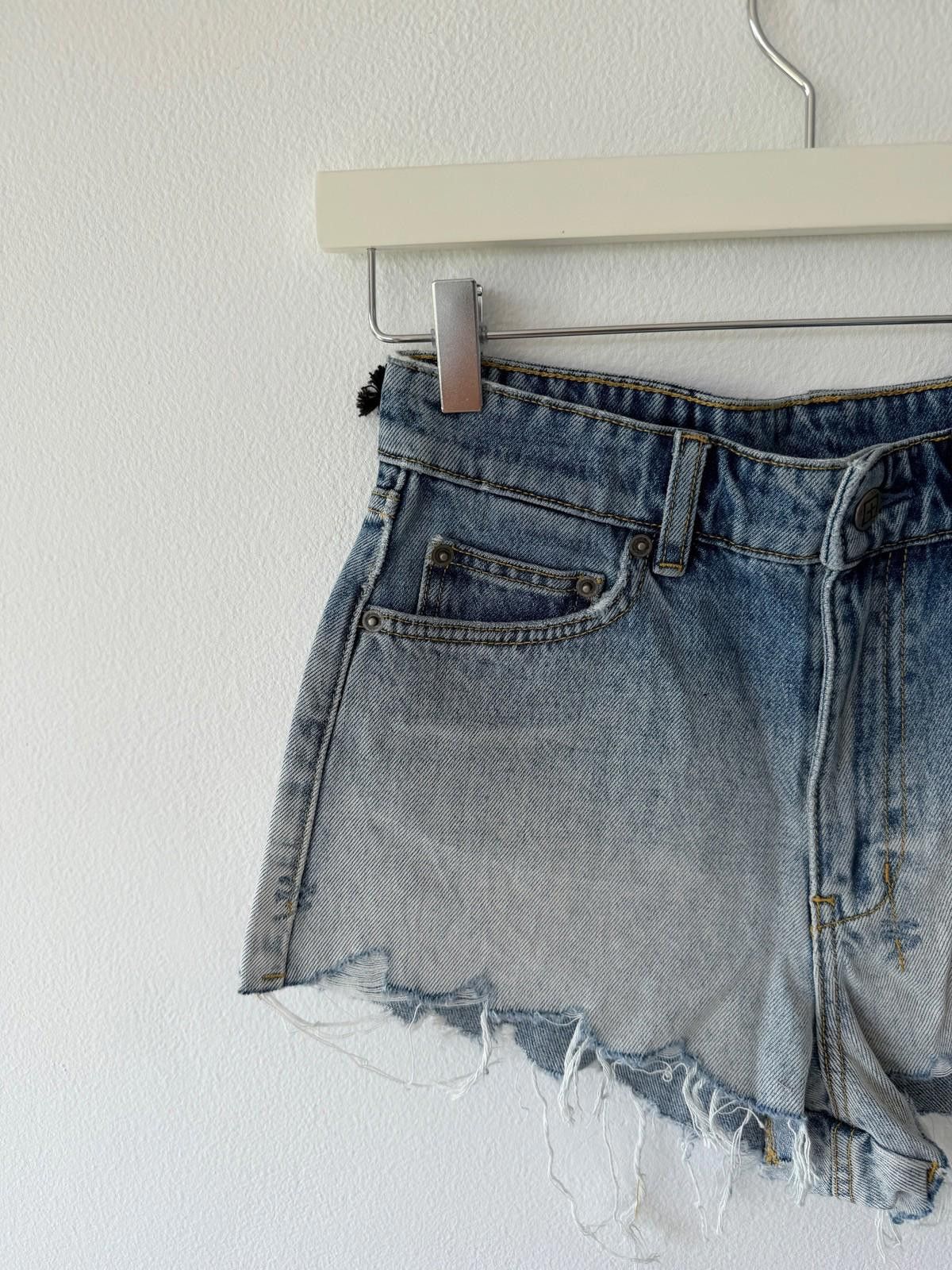 Ksubi new ksubi womens denim kali shorts glacier blue 26 8 Size 26" / US 2 / IT 38 - 2 Thumbnail