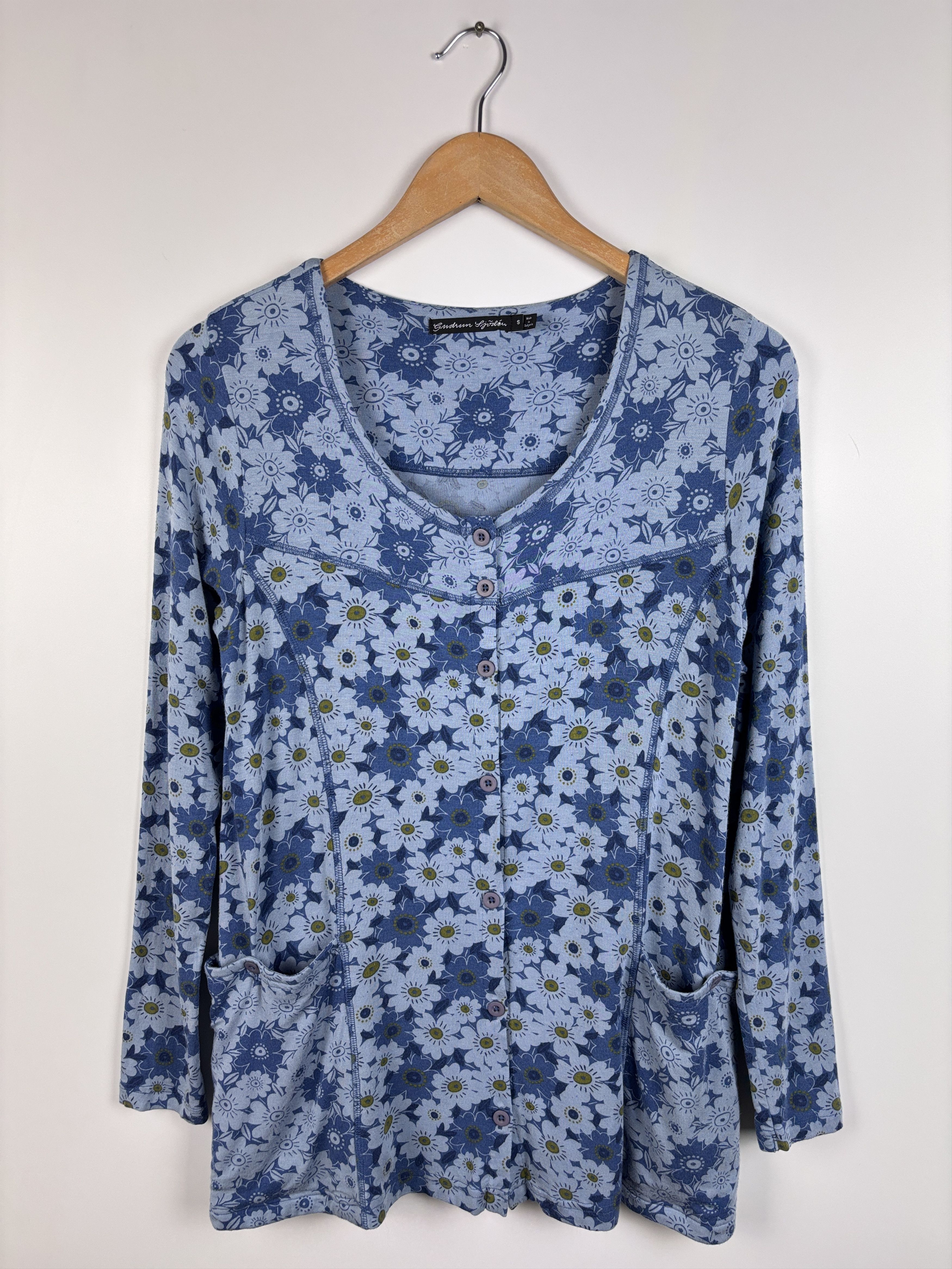 Gudrun Sjoden Womens Gudrun Sjoden Floral Cardigan Micromodal Blue Size S Size S / US 4 / IT 40 - 1 Thumbnail