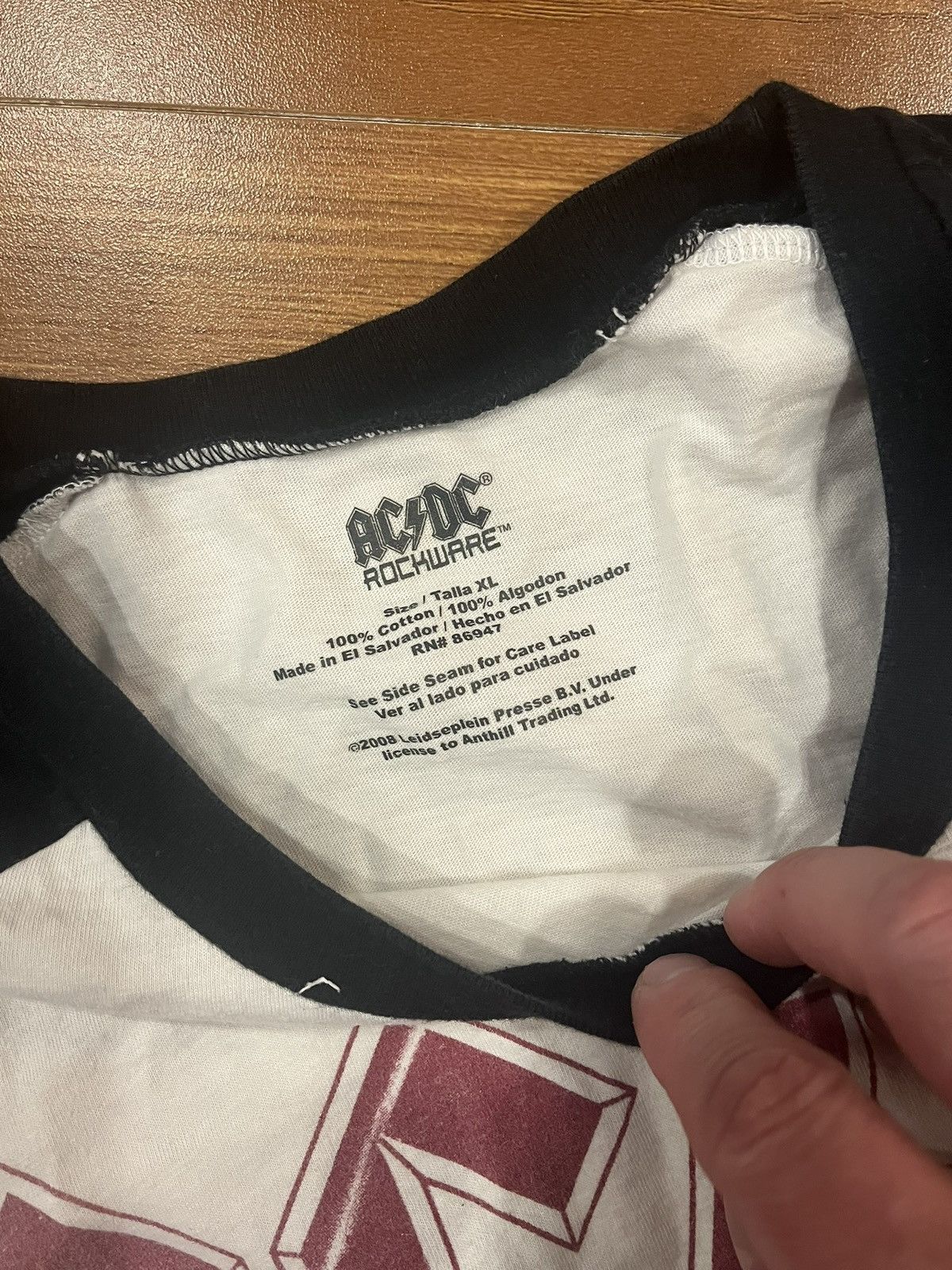 Other Y2K -AC/DC BUNDLE - Tour Shirt, All over print pants + book! Size US L / EU 52-54 / 3 - 2 Thumbnail