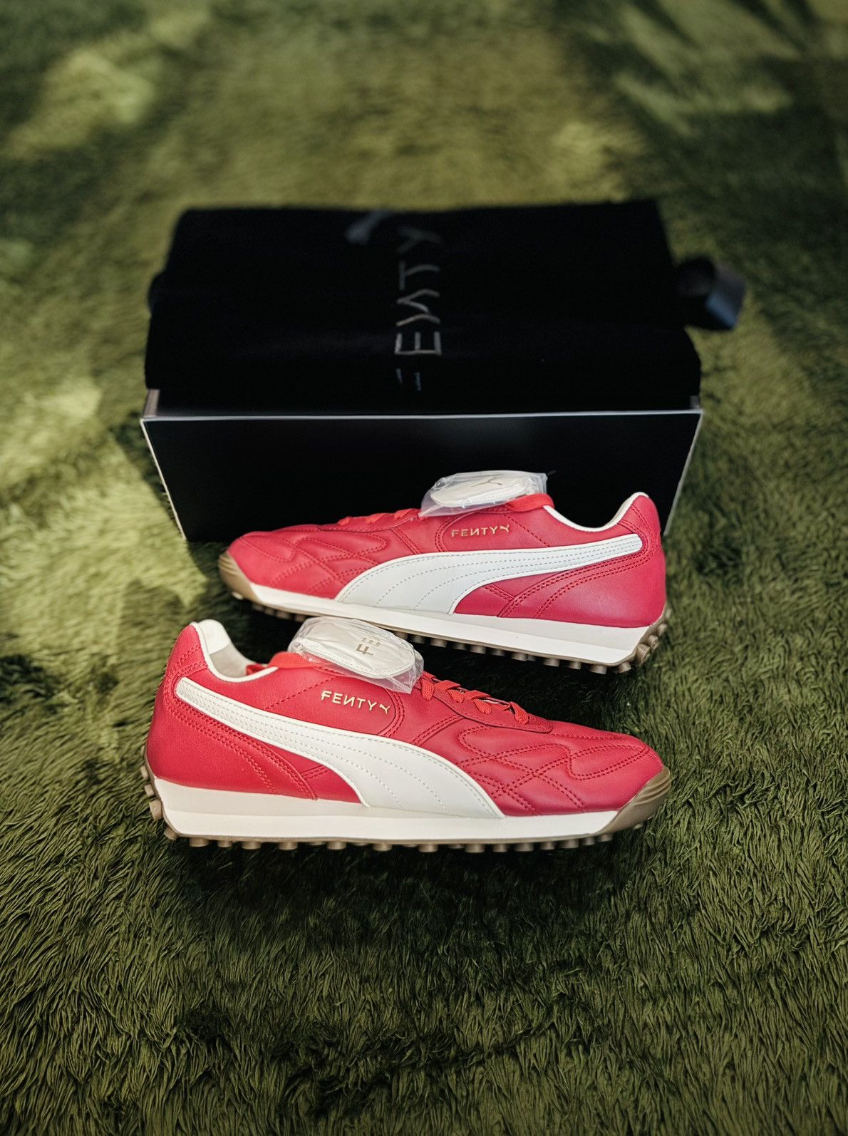 [US 9] Puma x FENTY Rihanna Avanti Club Red Gum