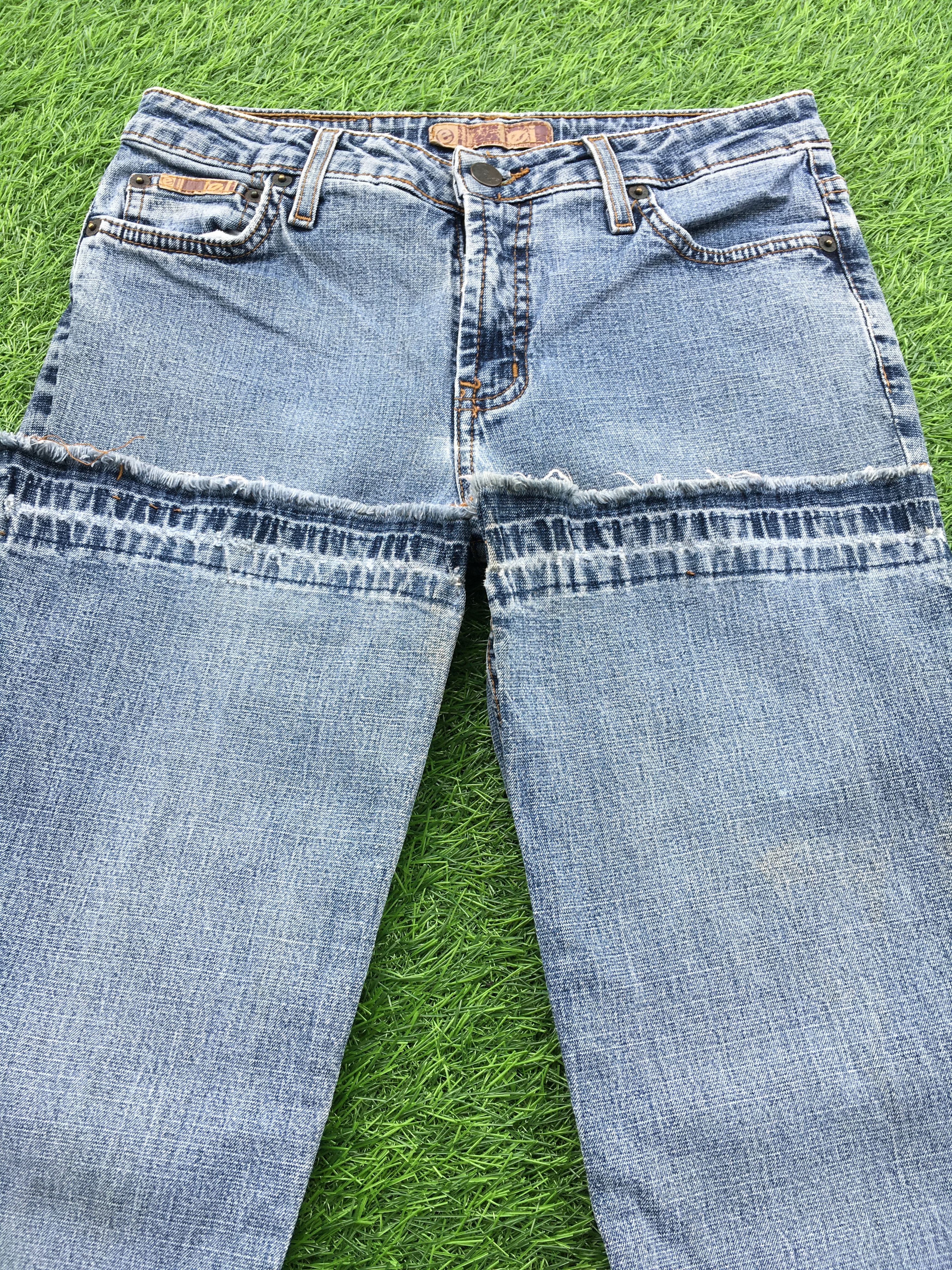 Designer Release Hem Bootcut Stretch Jeans D-1029 Size 25" / US 0 / IT 36 - 5 Thumbnail
