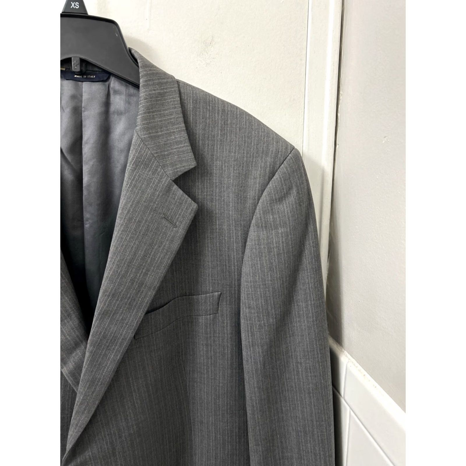 Brooks Brothers Brooks Brothers Blazer Jacket Mens 44/39 Gray Pinstripe 100% Wool Made in Italy - Classic Business Suit Size 44R - 4 Thumbnail
