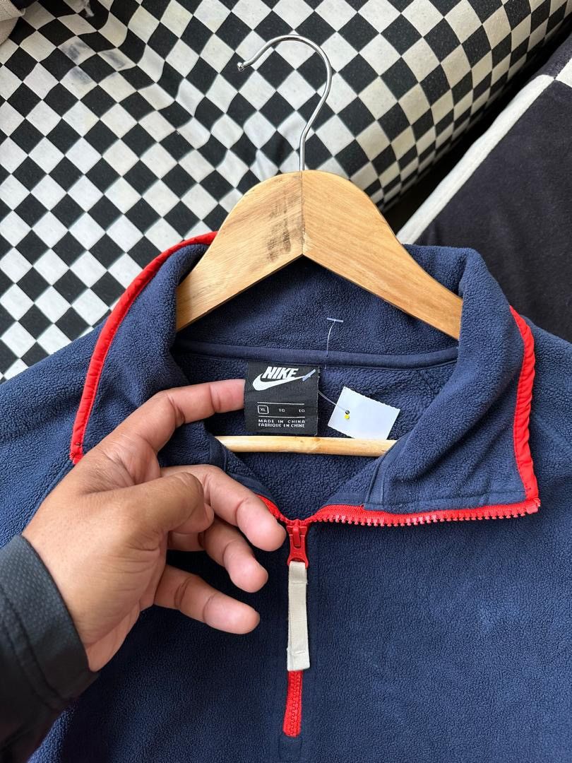 Other NIKE CENTER SWOOSH FLEECE HALF ZIPPER Size US L / EU 52-54 / 3 - 4 Thumbnail
