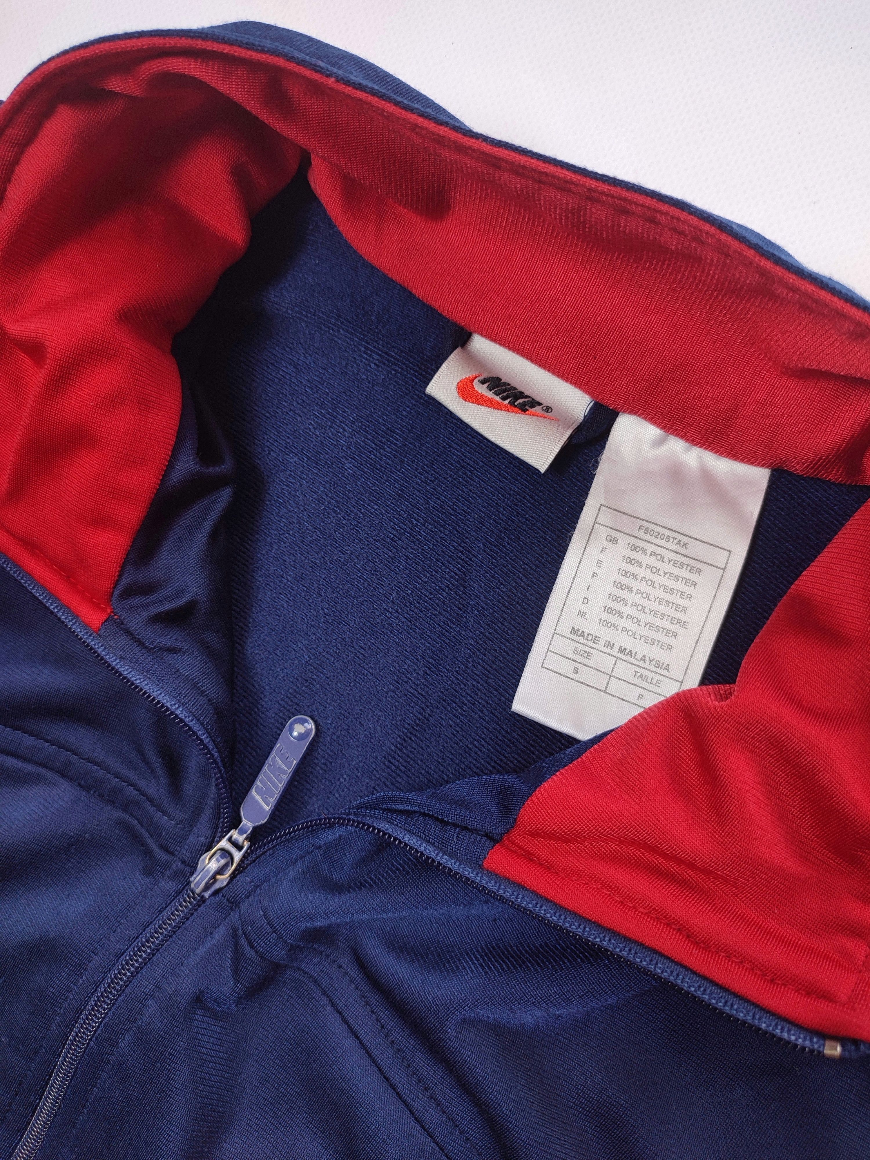 Nike Nike Vintage 90s Navy Red Windbreaker Jacket Size US S / EU 44-46 / 1 - 5 Thumbnail