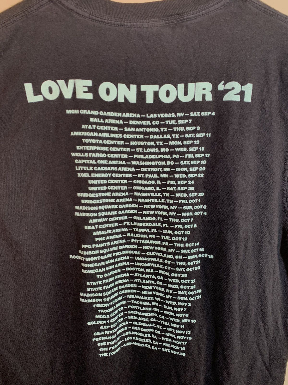 Band Tees *RARE* 2021 Harry Styles Love On Tour T-Shirt - Small Size US S / EU 44-46 / 1 - 4 Thumbnail