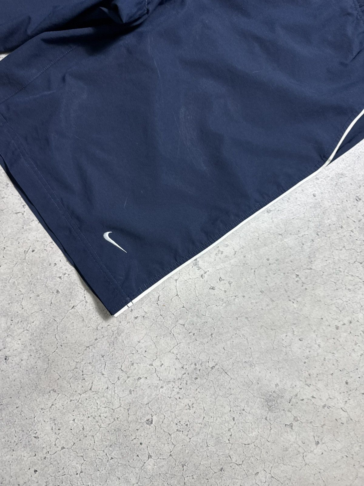 Nike Nike Vintage Nylon Shorts Drill Swoosh Y2K Size US 34 / EU 50 - 3 Thumbnail