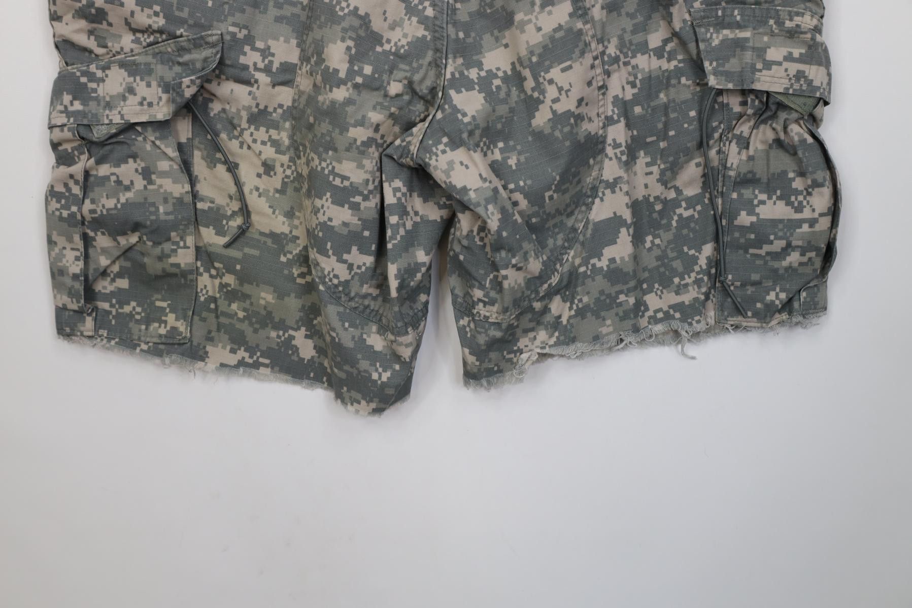Vintage Vintage Y2K 2005 USGI Cut Off Digi Camouflage Cargo Shorts Size US 34 / EU 50 - 15 Thumbnail