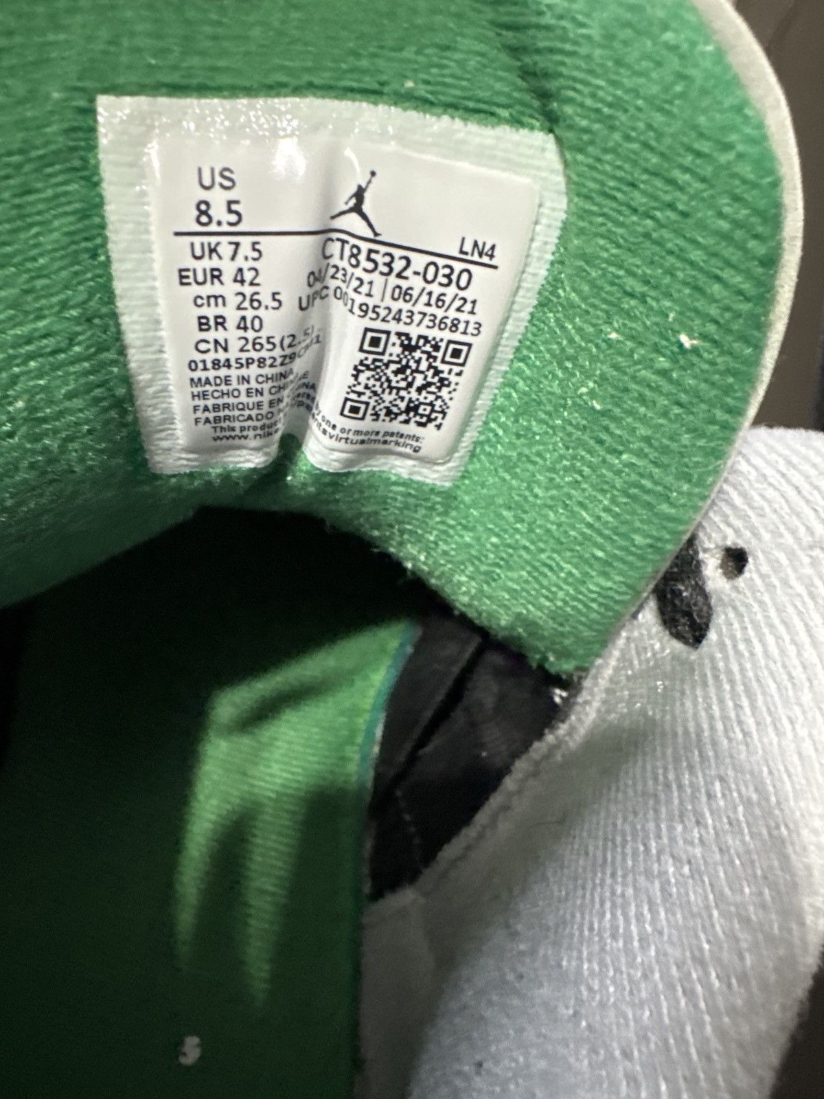 Jordan Brand Jordan 3 Pine Green Size US 8.5 / EU 41-42 - 6 Thumbnail