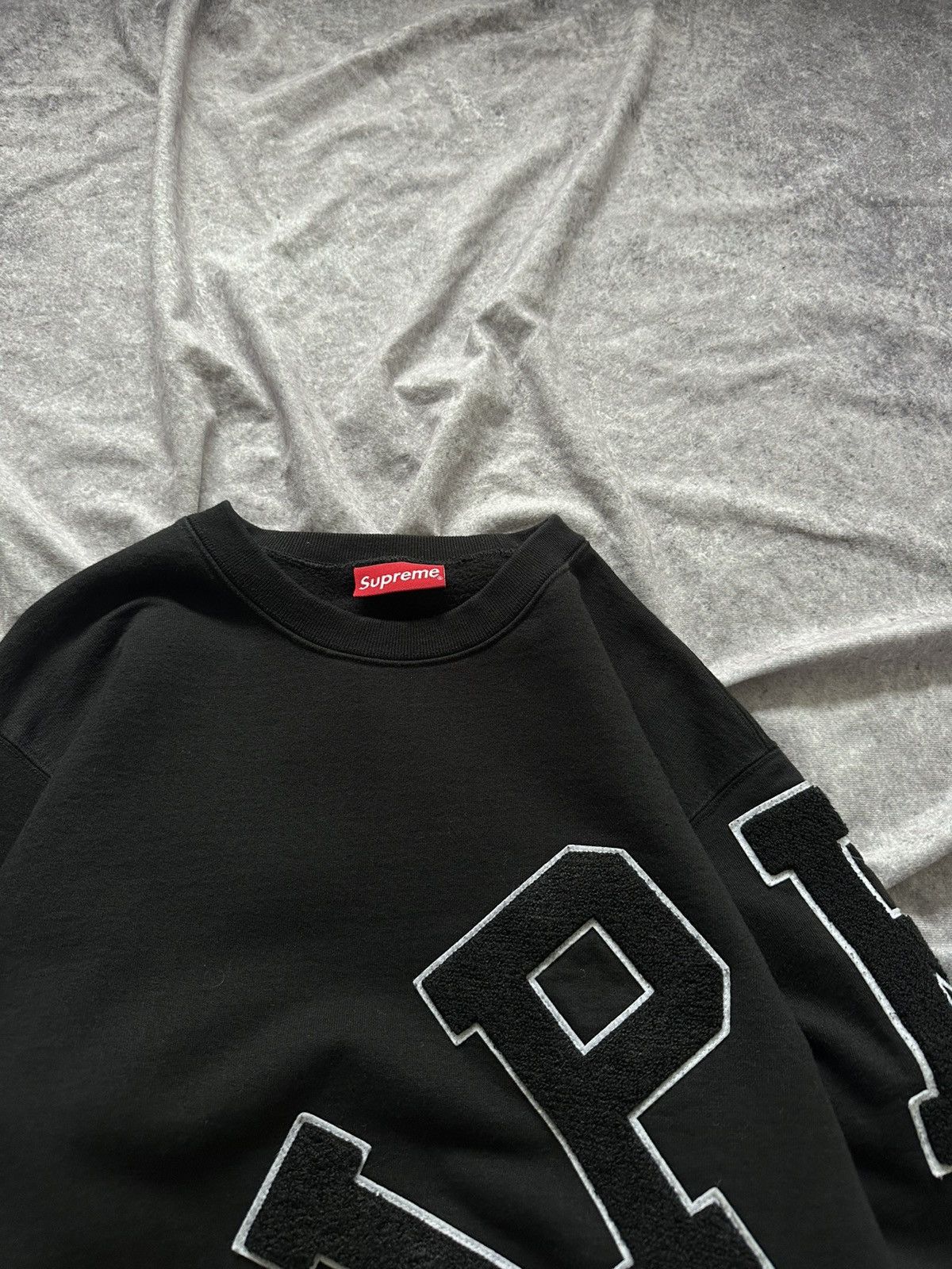 Supreme FW20 Supreme Big Arc Crewneck Chenille Logo Sweatshirt Size US M / EU 48-50 / 2 - 5 Thumbnail