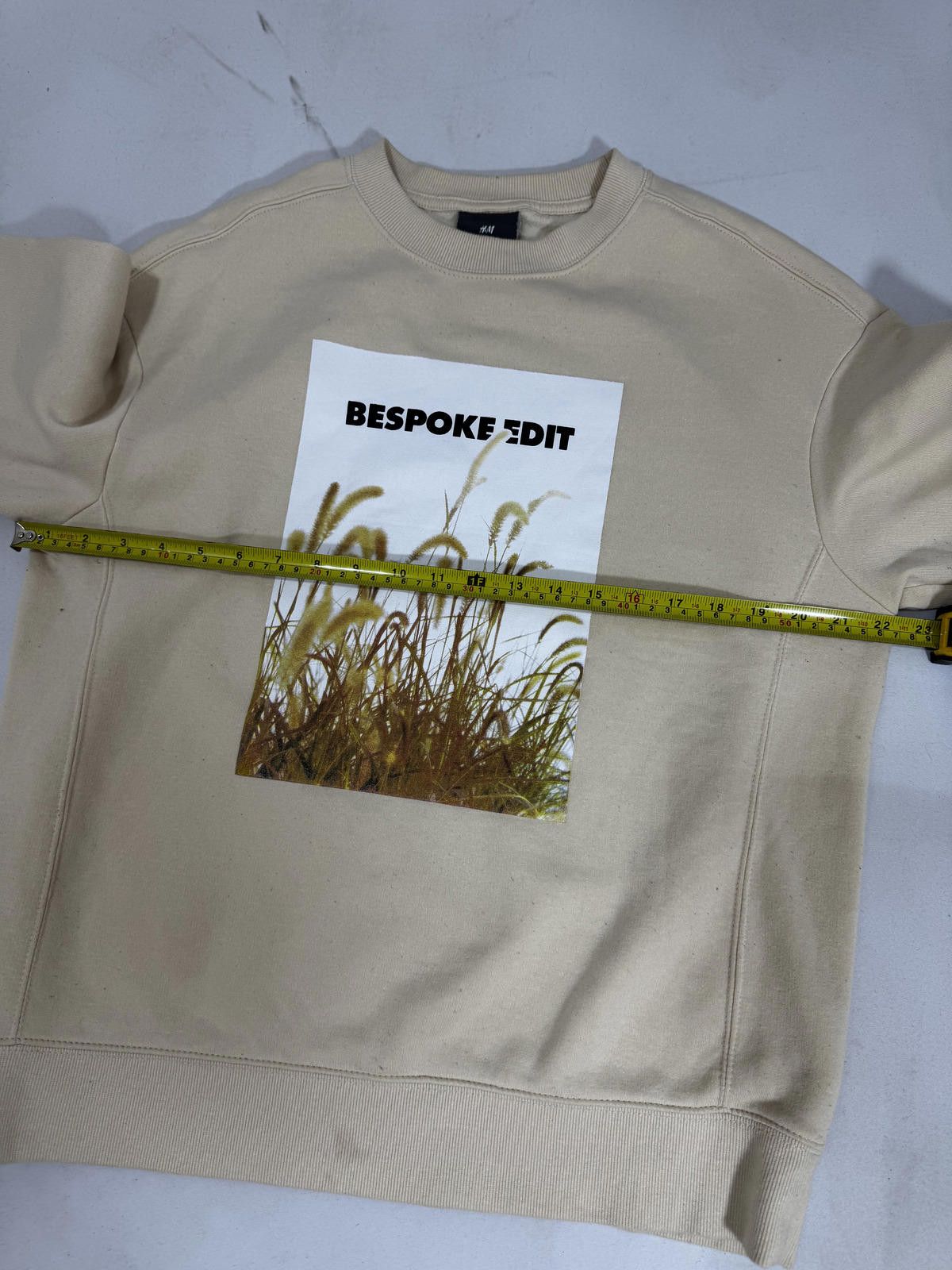 H&M H&M Men's Beige Sweatshirt with 'Bespoke Edit' Graphic Size US M / EU 48-50 / 2 - 4 Thumbnail