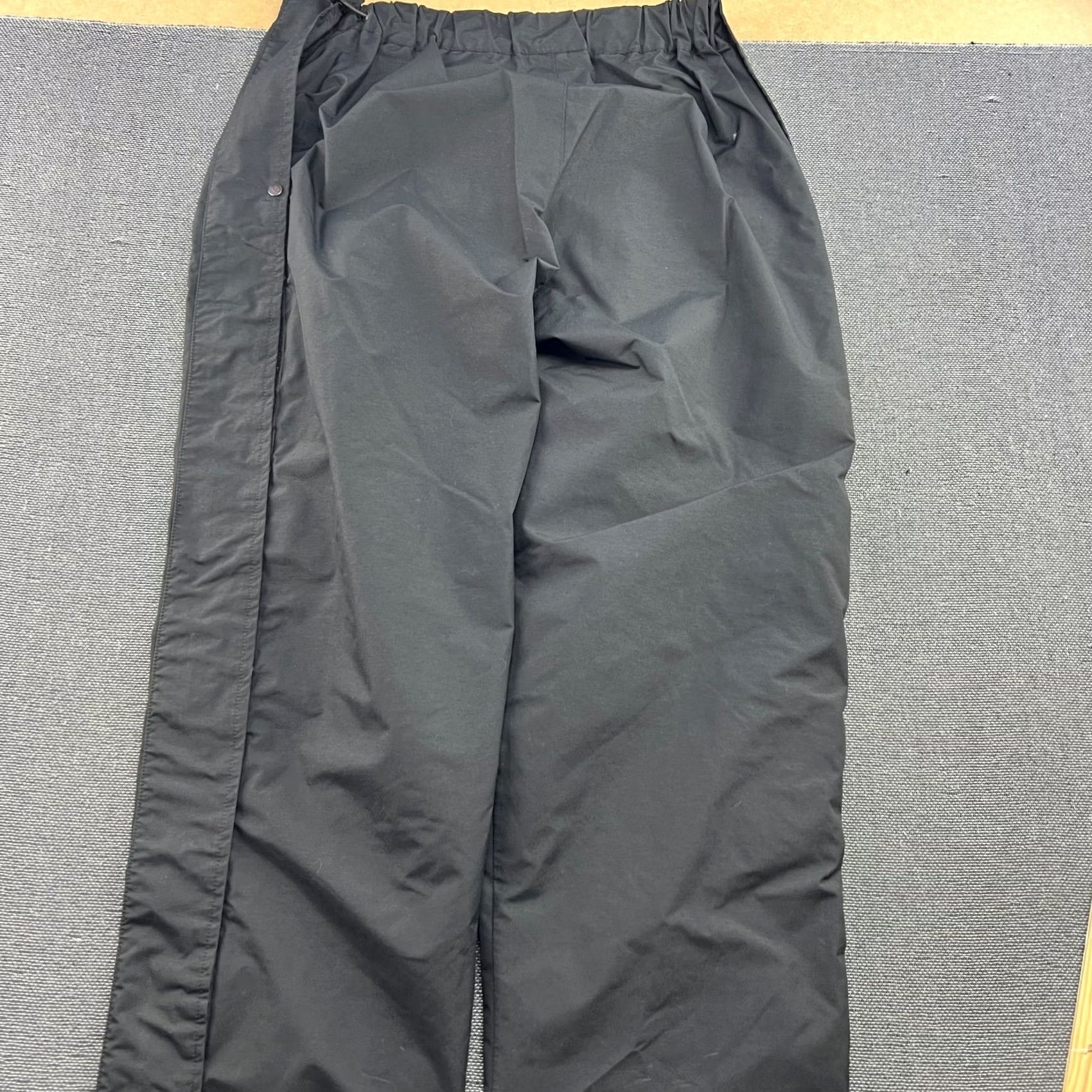 Berghaus Berghaus Pants Mens XL Black Gore-Tex Waterproof Windbreaker Nylon Rain Water 2L Size US 36 / EU 52 - 2 Thumbnail