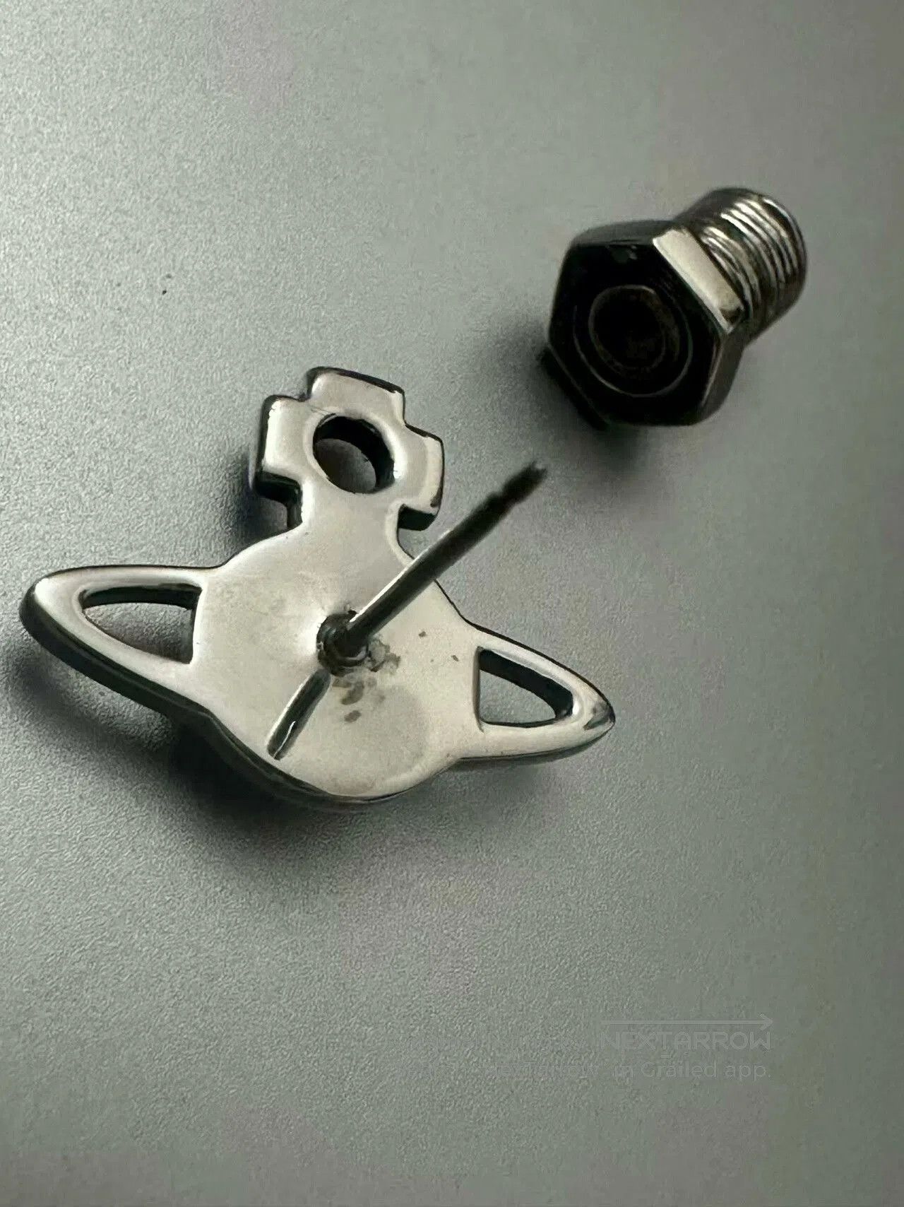 Vivienne Westwood Vivienne Westwood Saturn Ear Studs. Size ONE SIZE - 4 Thumbnail