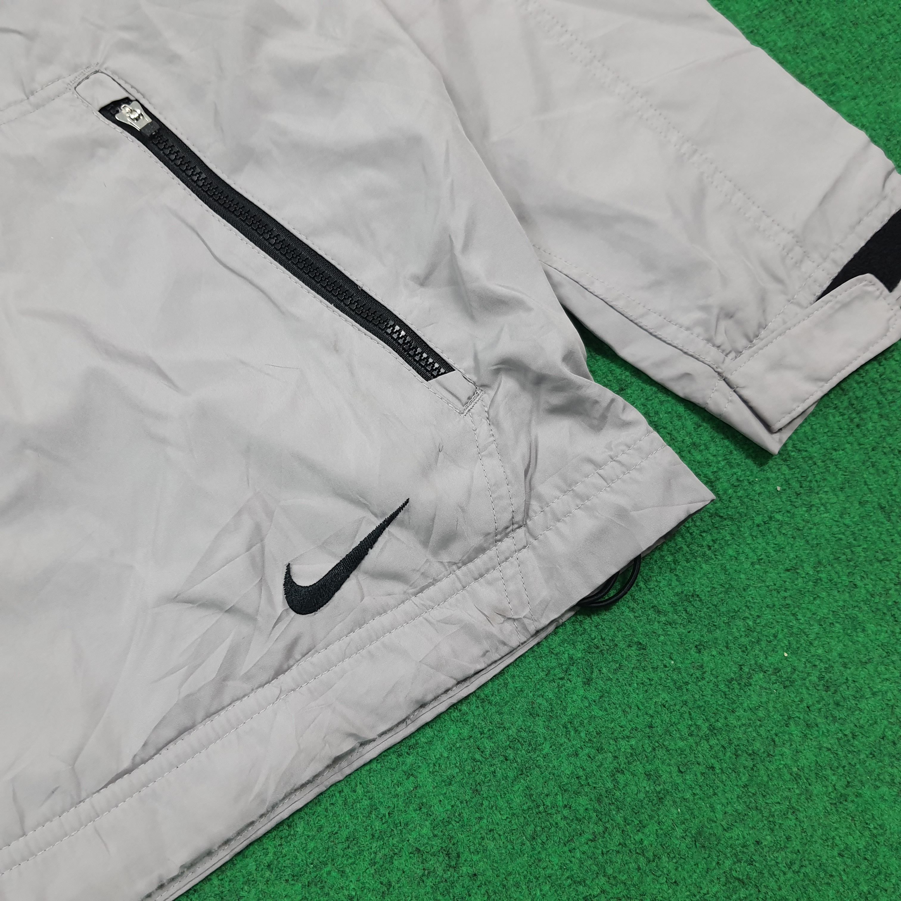 Nike Vintage Nike Training Zipper Outerwear Jacket C309N8 Size US L / EU 52-54 / 3 - 2 Thumbnail