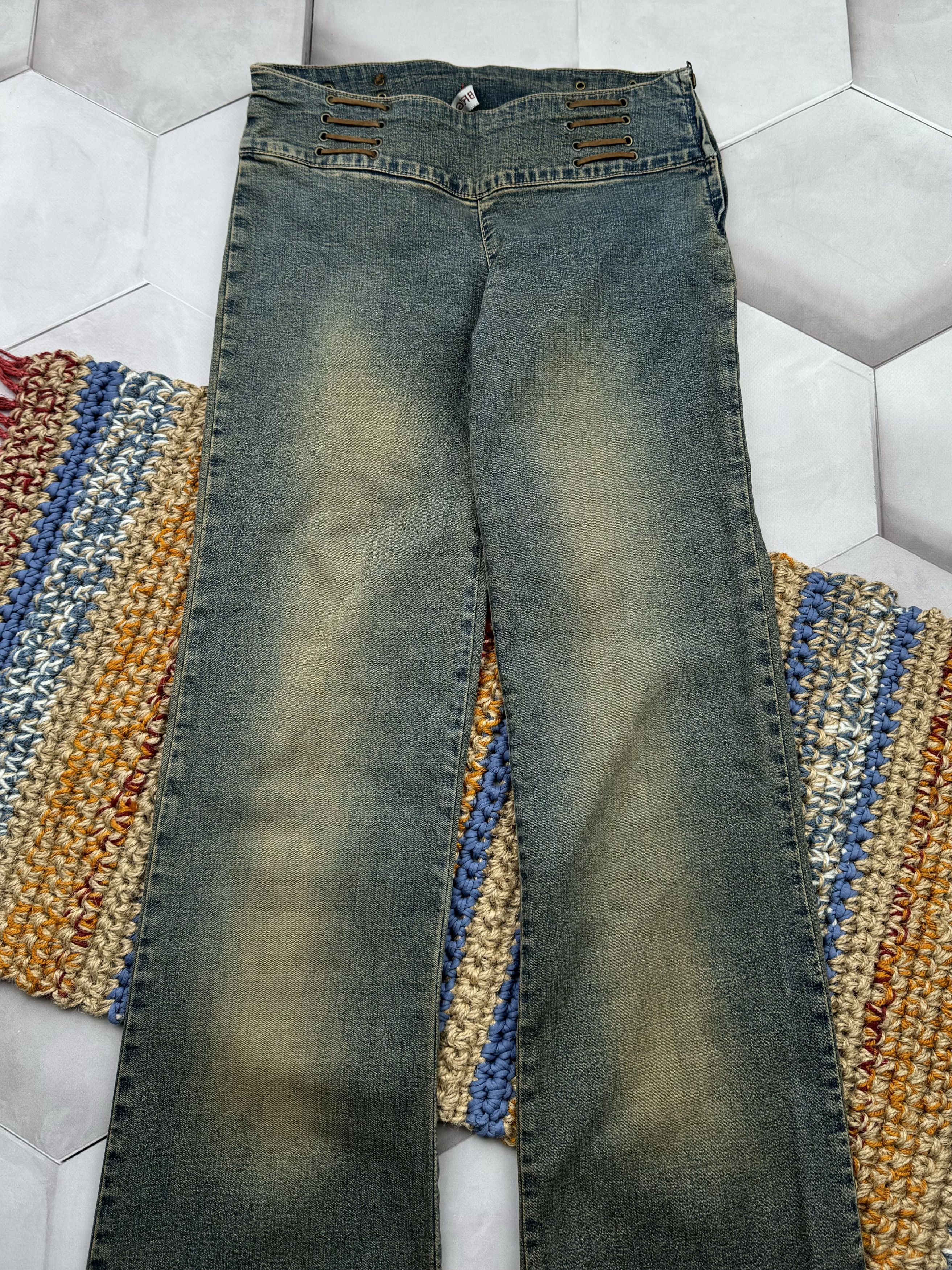 Japanese Brand Vintage Faded Flared Bondage Jeans (E4) Size 25" / US 0 / IT 36 - 2 Thumbnail