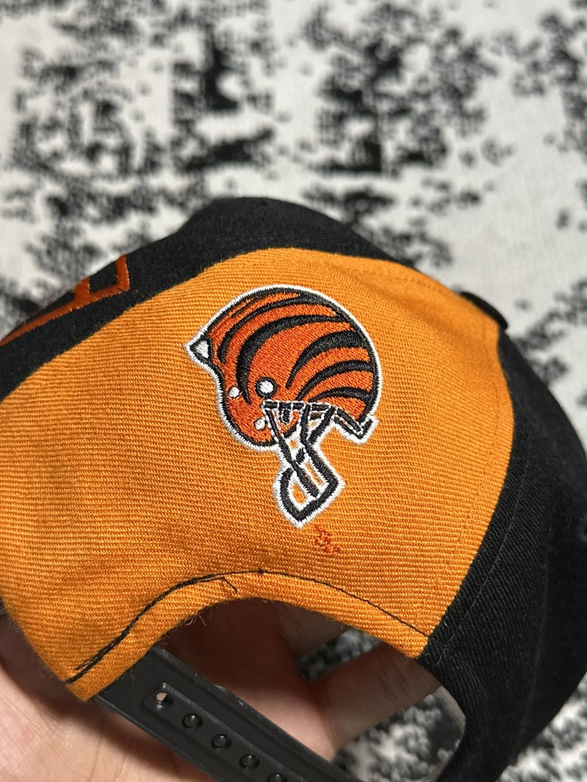 American Needle Vintage NFL Cincinnati Bengals Embroidered 90s Hat Size ONE SIZE - 5 Thumbnail